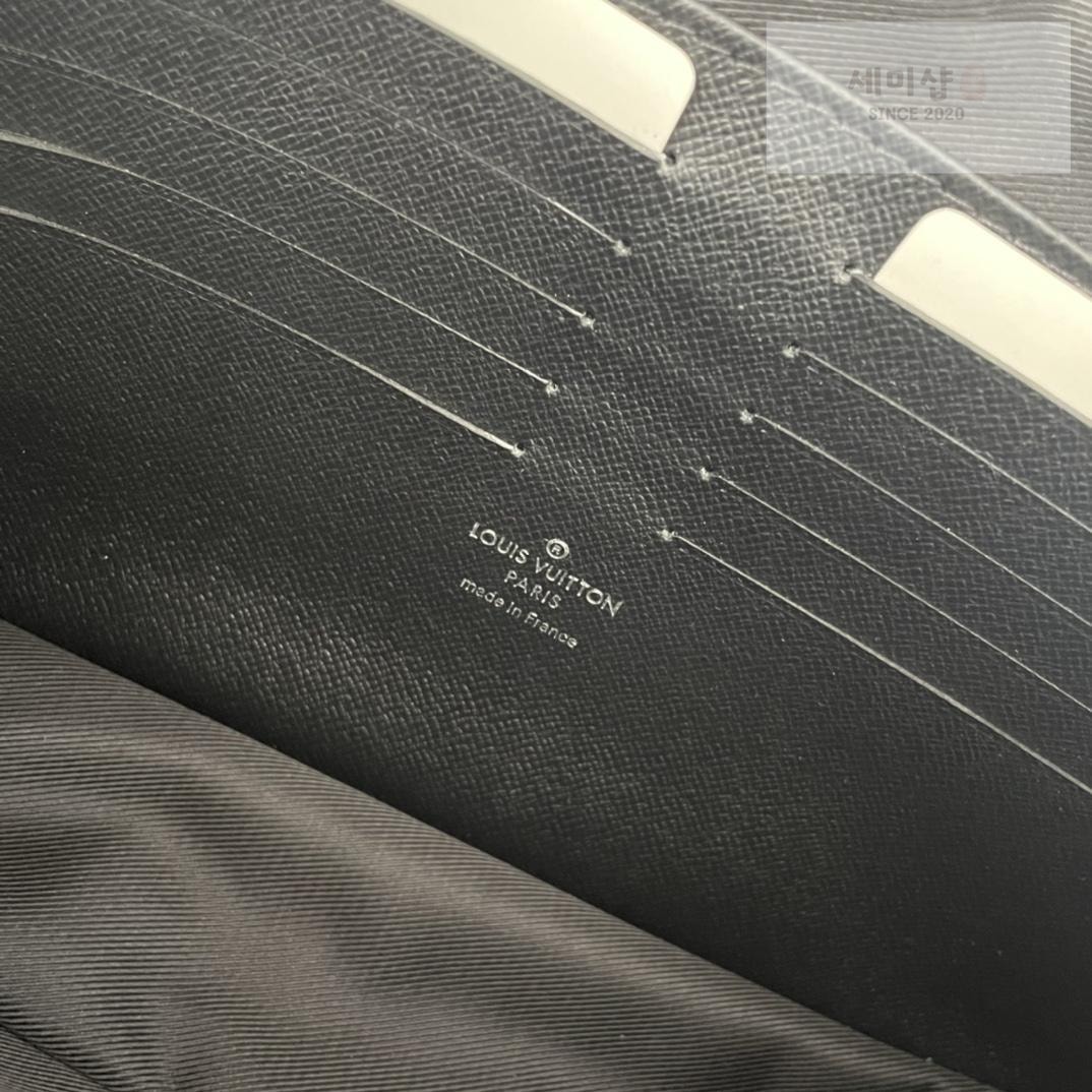 Louis Vuitton Louis Vuitton Pochette Kasai Bag 25번 이미지