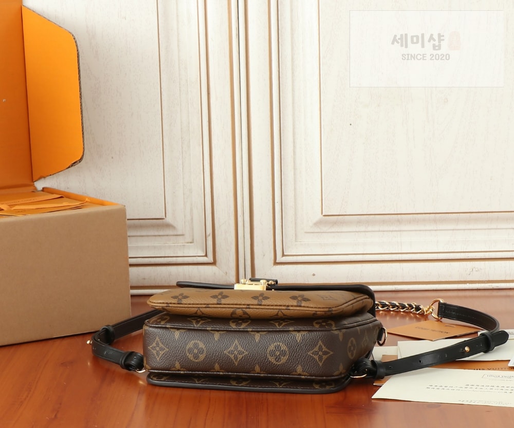 Louis Vuitton Pochette Metis Backpack Bag 7번 이미지