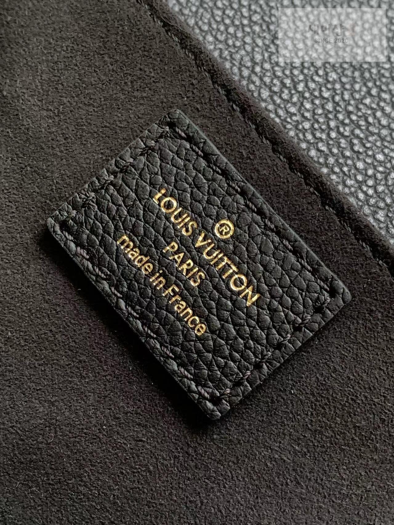 Louis Vuitton Louis Vuitton Pochette Metis East West Edition Bag 26번 이미지