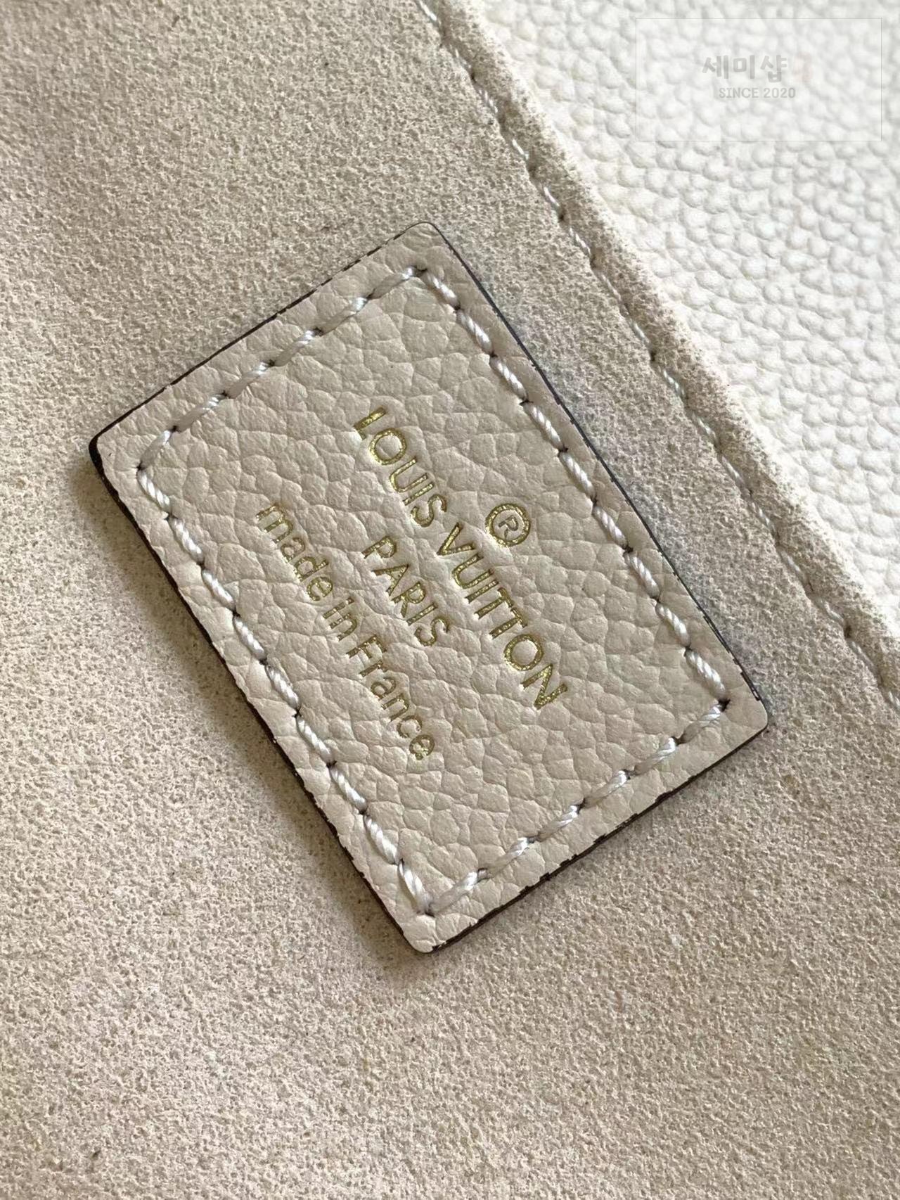 Louis Vuitton Louis Vuitton Pochette Metis East West Edition Bag 31번 이미지