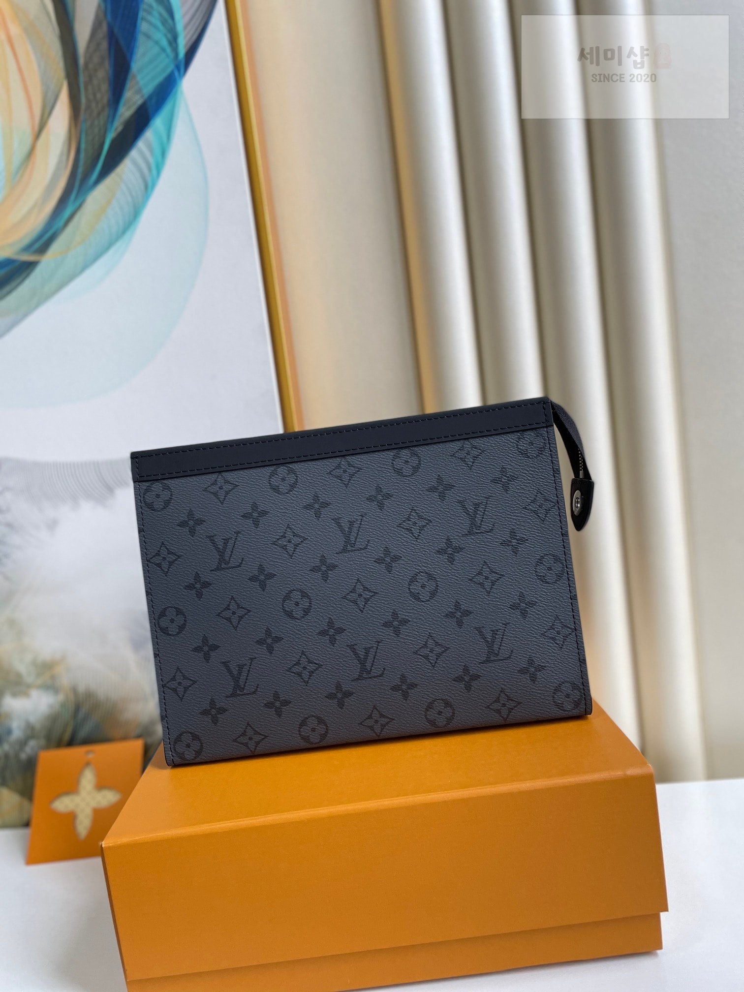 Louis Vuitton Louis Vuitton Pochette Voyage MM 이클립스 모노그램 Bag 1번 이미지