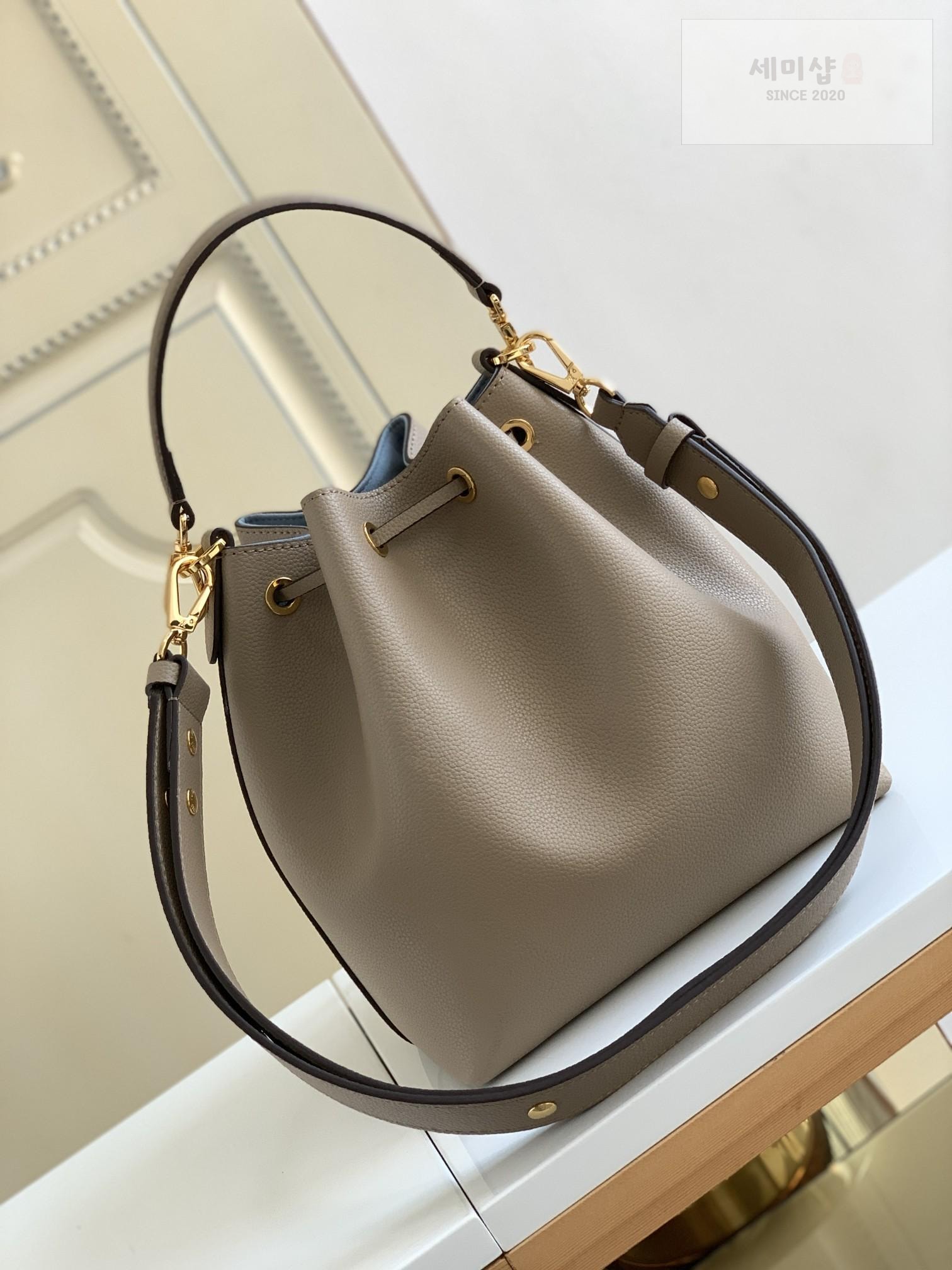 Louis Vuitton Louis Vuitton Rock Me Bucket Bag 8번 이미지