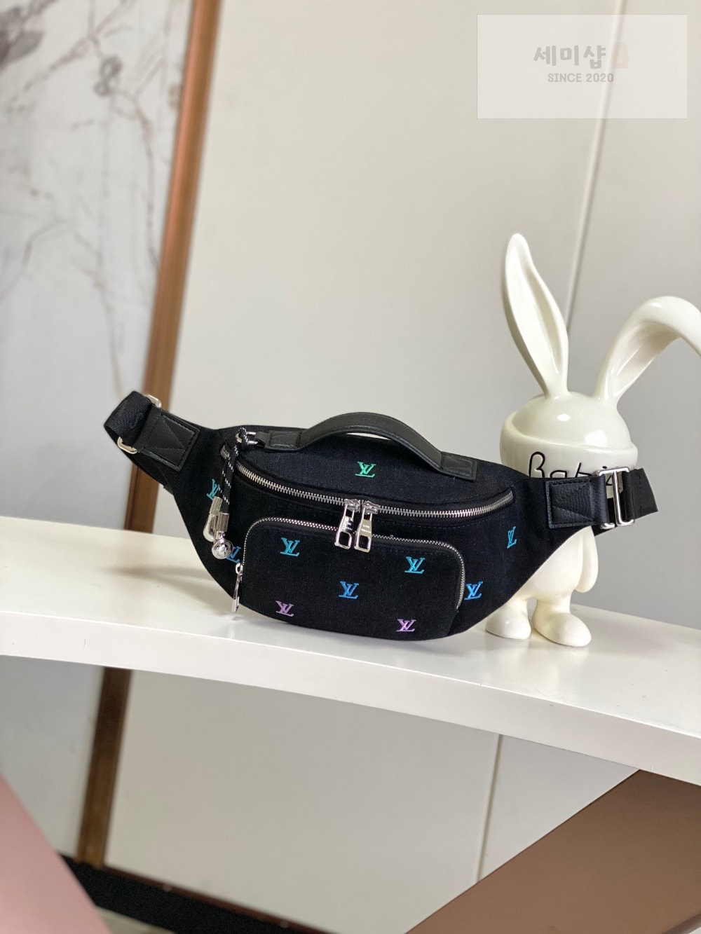 Louis Vuitton Louis Vuitton Rush Bumbag Monogram Bag 8번 이미지