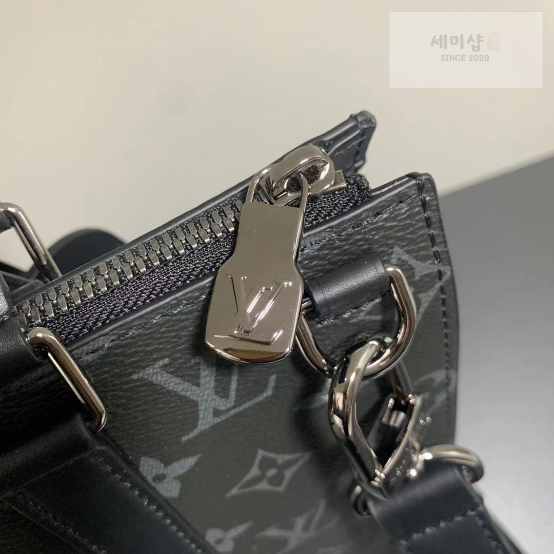 Louis Vuitton Louis Vuitton Sac Plat Monogram Eclipse Bag 12번 이미지