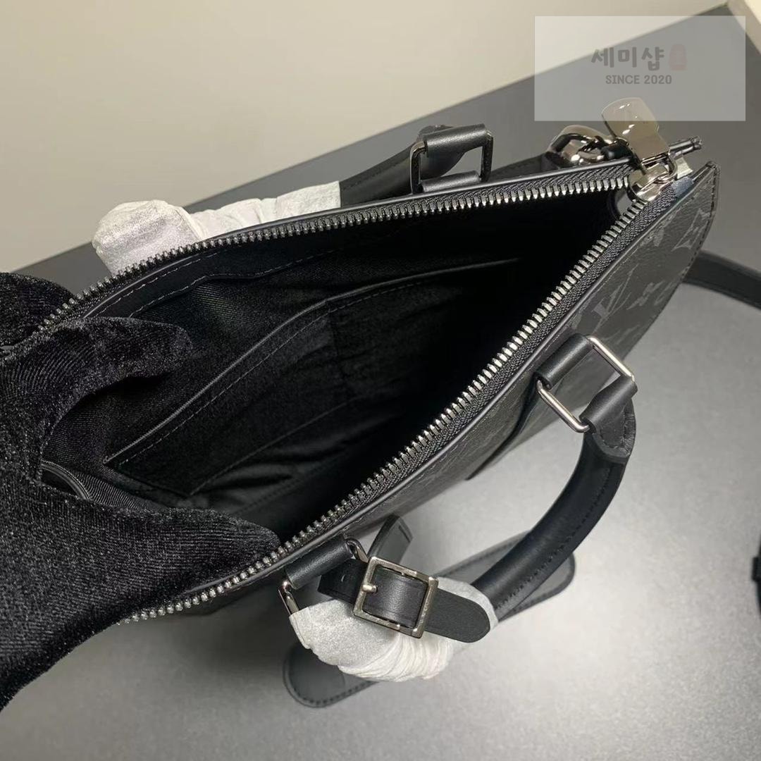 Louis Vuitton Louis Vuitton Sac Plat Monogram Eclipse Bag 15번 이미지