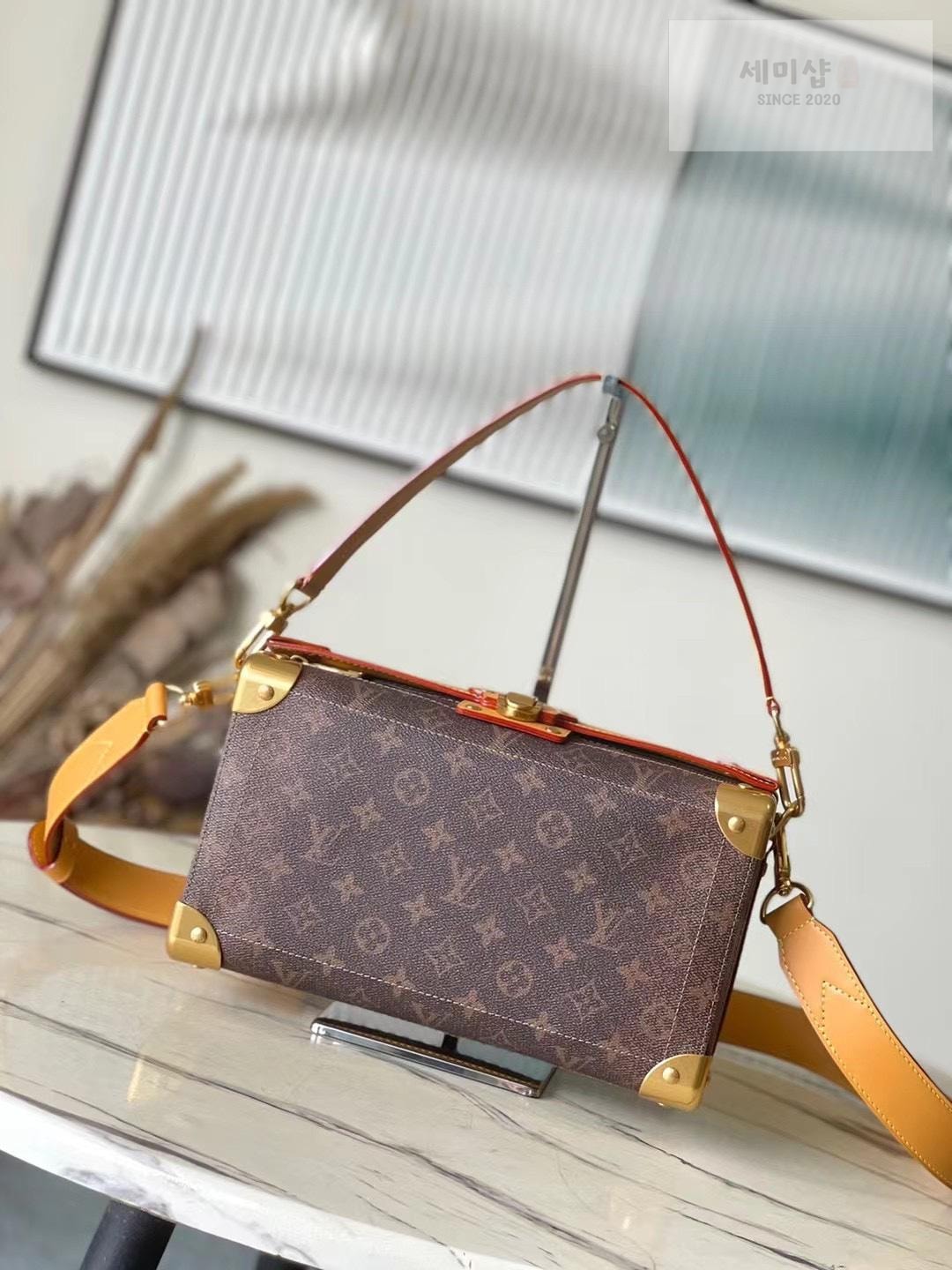 Louis Vuitton Louis Vuitton Soul Trunk East West Monogram Bag 1번 이미지