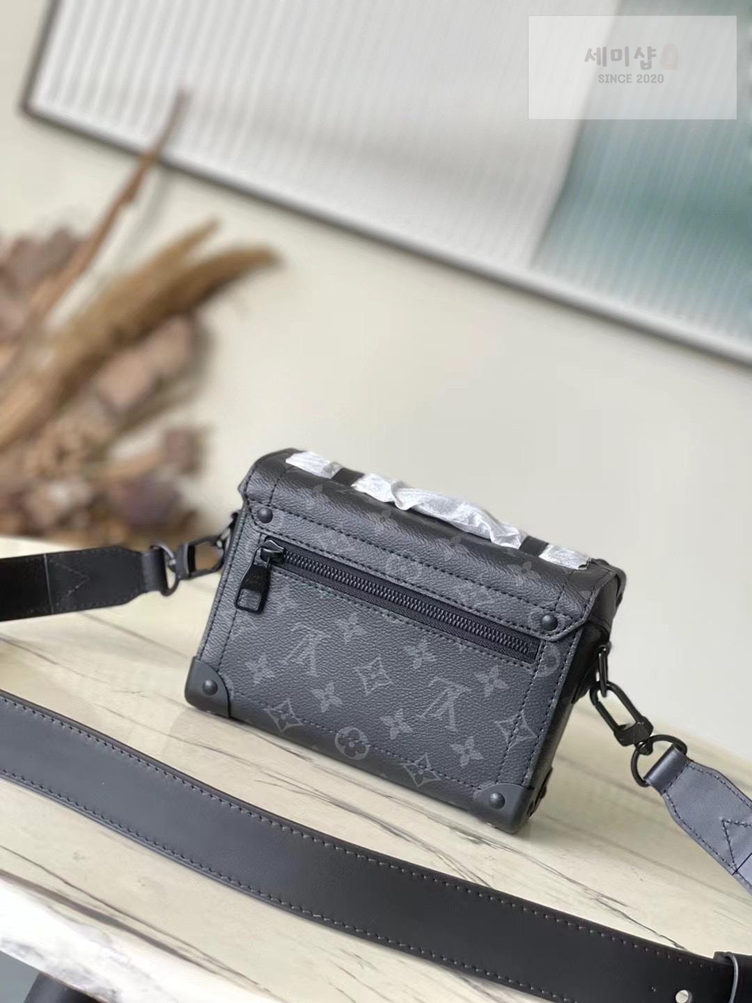 Louis Vuitton Louis Vuitton Soul Trunk Monogram Eclipse Bag 1번 이미지