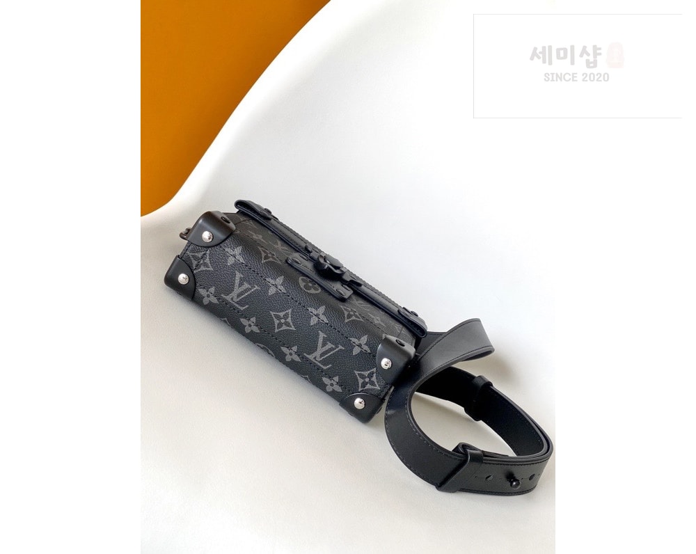 Louis Vuitton Louis Vuitton Soul Trunk Monogram Eclipse Canvas Bag 4번 이미지