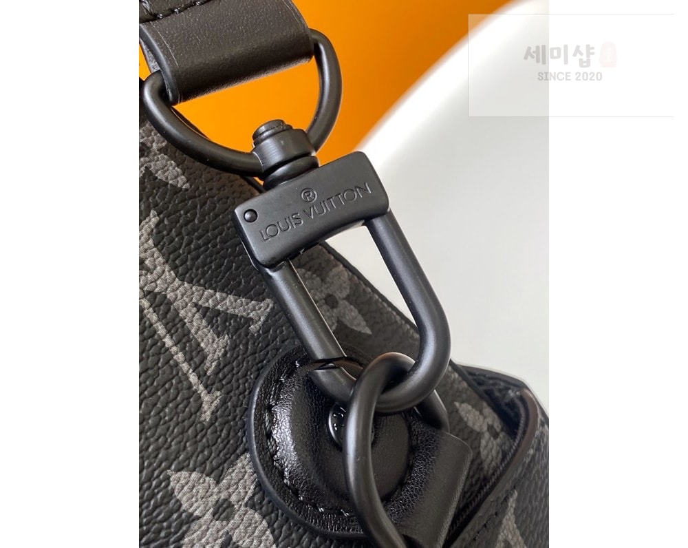 Louis Vuitton Louis Vuitton Soul Trunk Monogram Eclipse Canvas Bag 8번 이미지