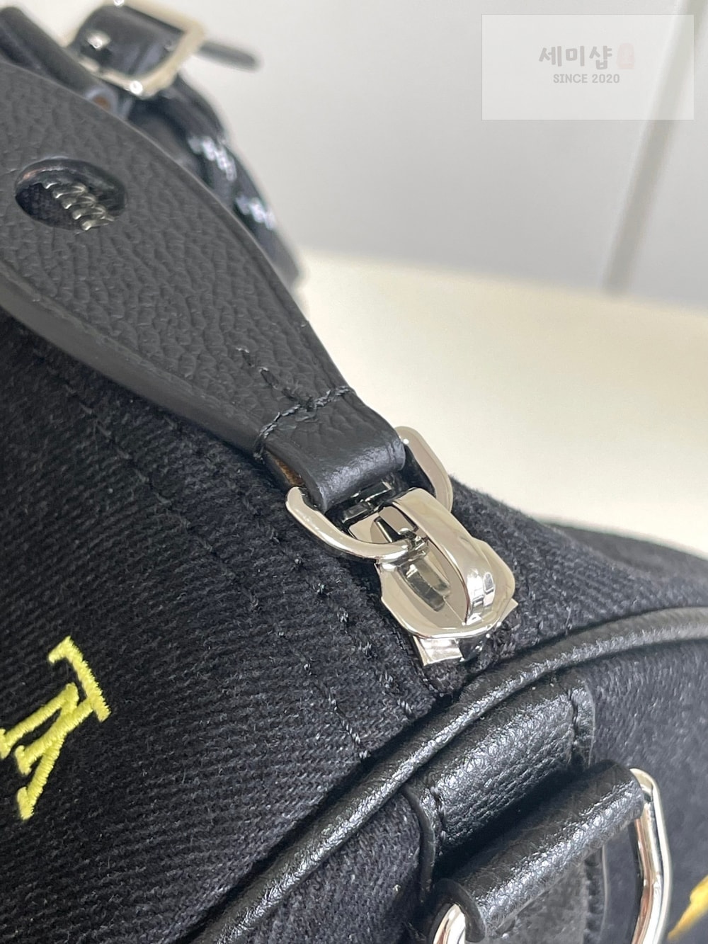 Louis Vuitton Louis Vuitton Speedy 40 Bandouliere Monogram Bag 6번 이미지