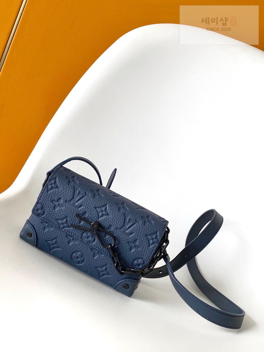 Louis Vuitton Louis Vuitton Steamer Wearable Wallet Taurillon Monogram Bag 1번 이미지