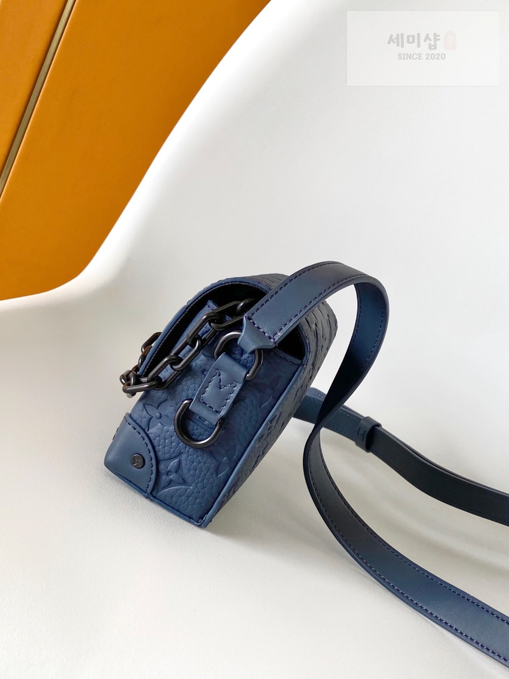 Louis Vuitton Louis Vuitton Steamer Wearable Wallet Taurillon Monogram Bag 3번 이미지