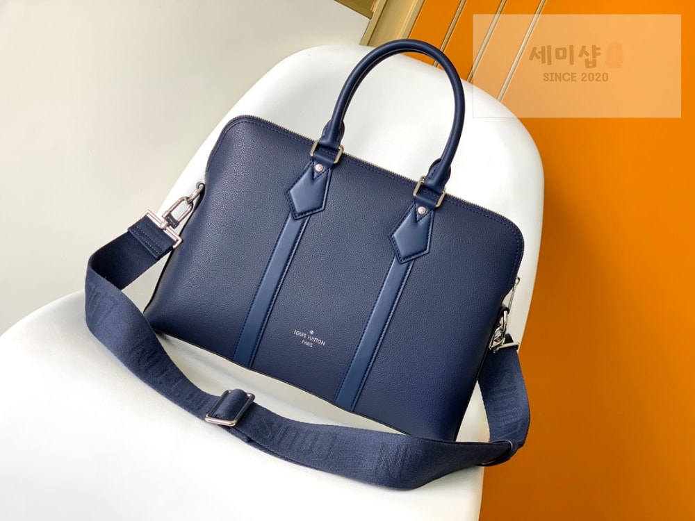 Louis Vuitton Louis Vuitton Takeoff Bag 1번 이미지
