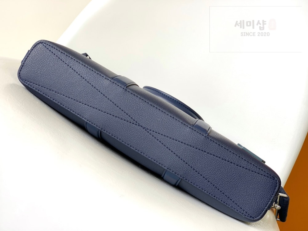 Louis Vuitton Louis Vuitton Takeoff Bag 3번 이미지