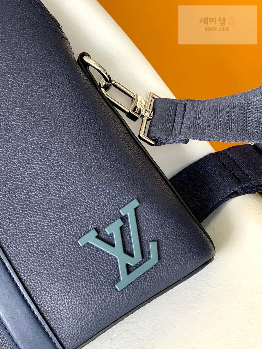 Louis Vuitton Louis Vuitton Takeoff Bag 8번 이미지
