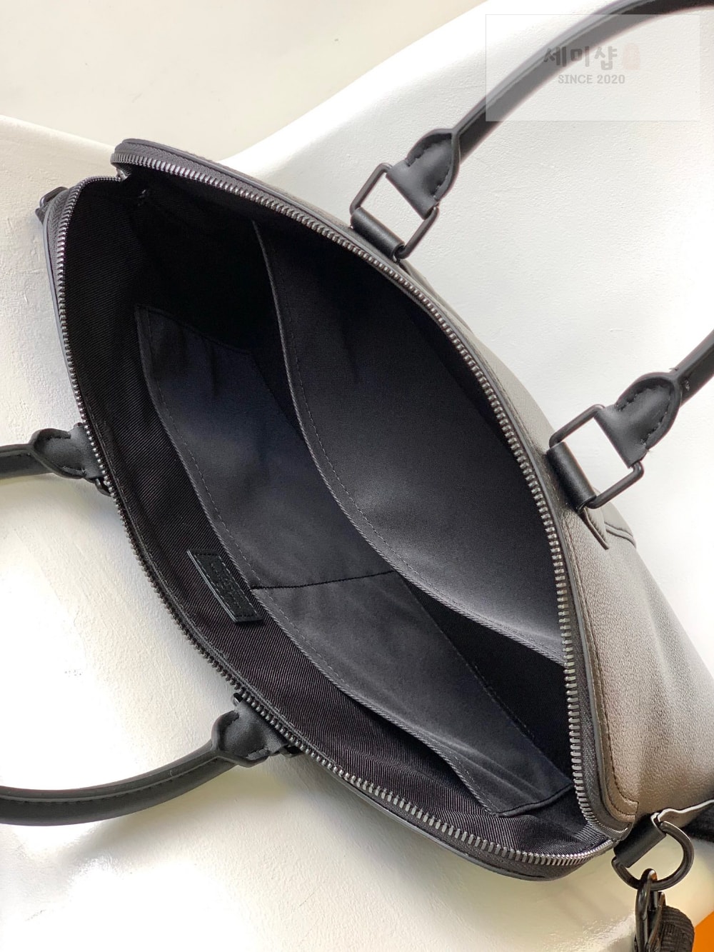 Louis Vuitton Louis Vuitton Takeoff Bag 6번 이미지
