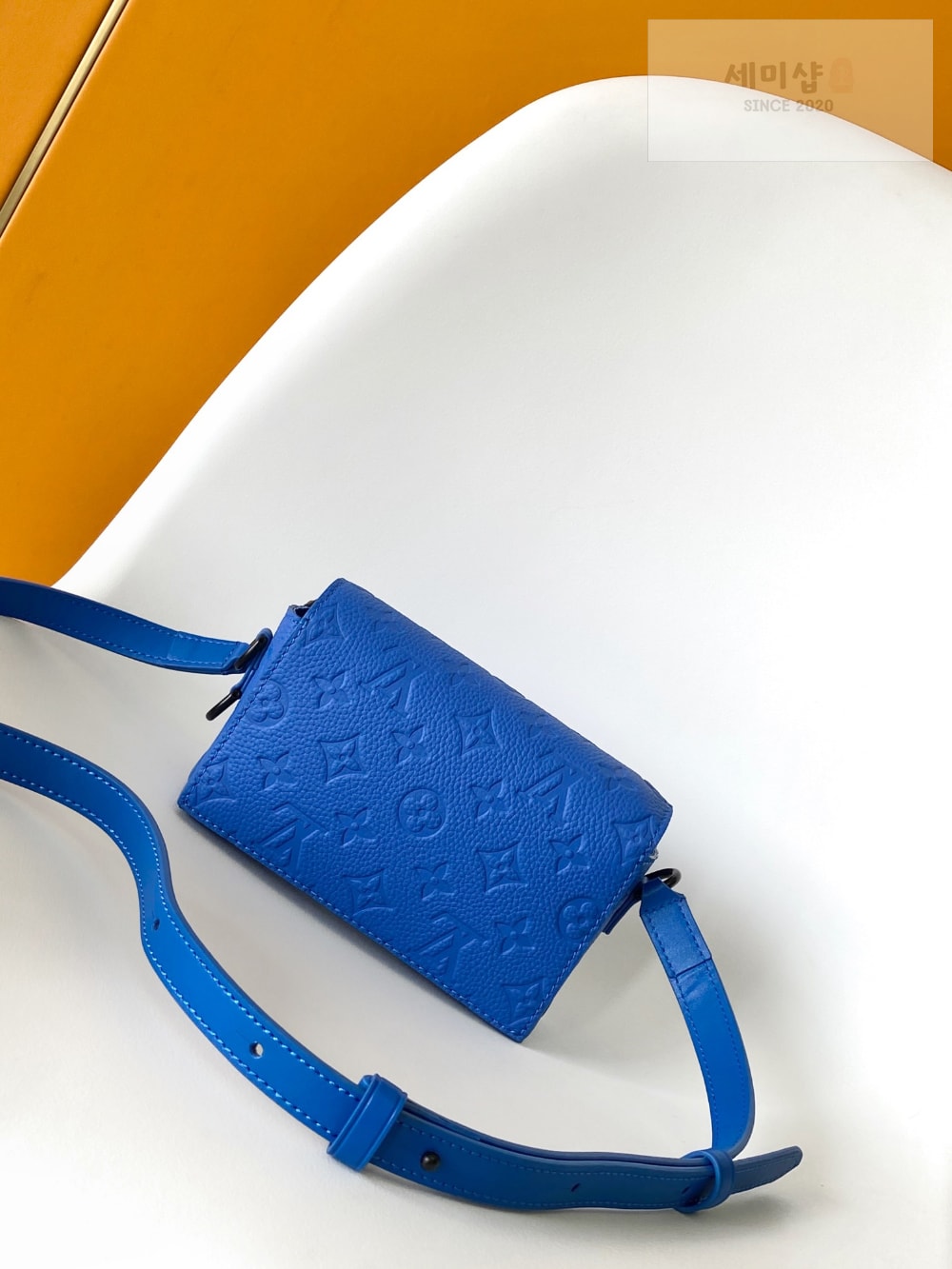 Louis Vuitton Louis Vuitton Taurillon Monogram Steamer Wearable Wallet Bag 1번 이미지