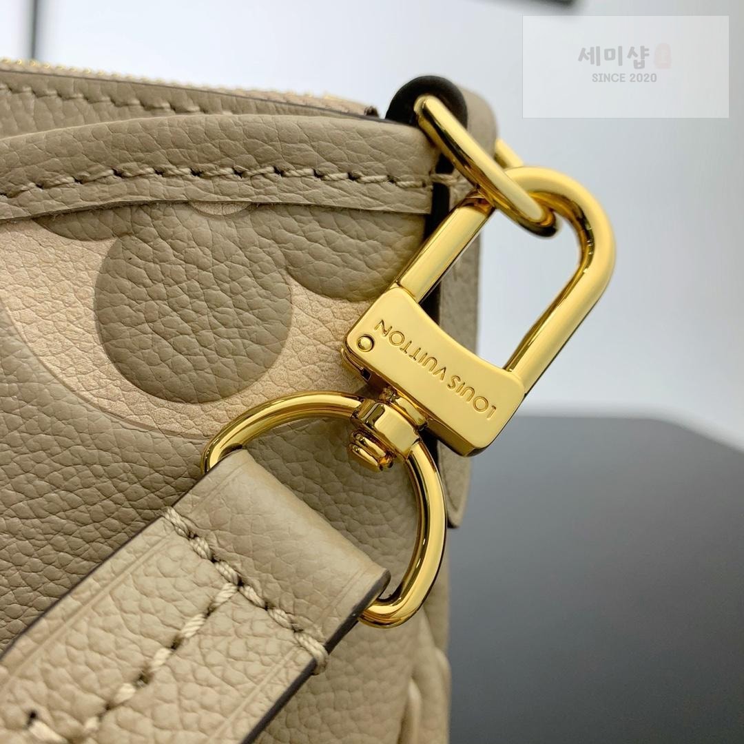 Louis Vuitton Louis Vuitton Trianon Bag 3번 이미지