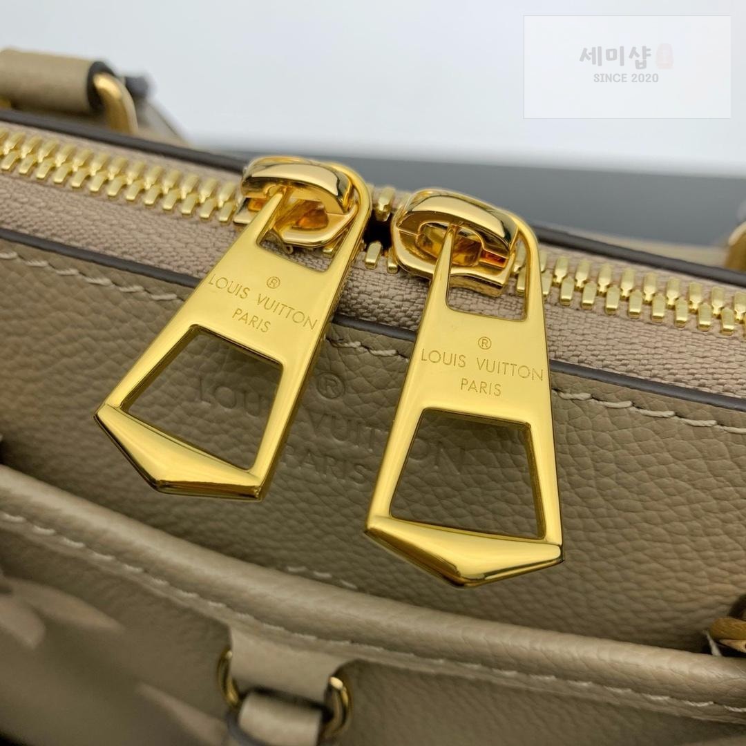 Louis Vuitton Louis Vuitton Trianon Bag 4번 이미지