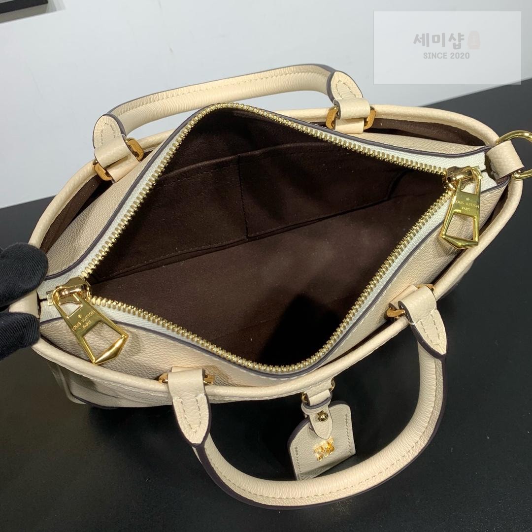 Louis Vuitton Louis Vuitton Trianon Bag 15번 이미지