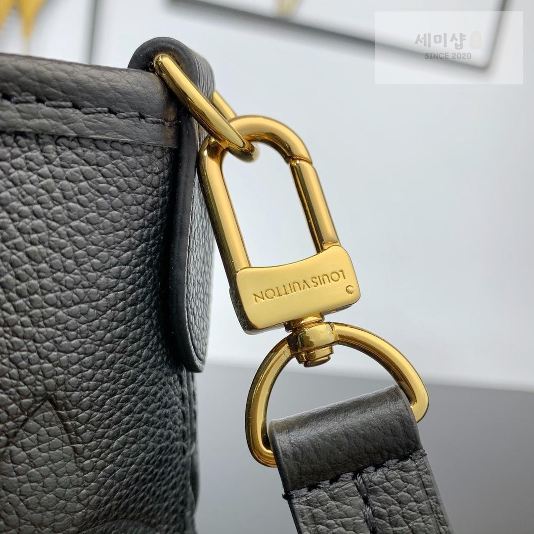 Louis Vuitton Louis Vuitton Trianon Bag 20번 이미지