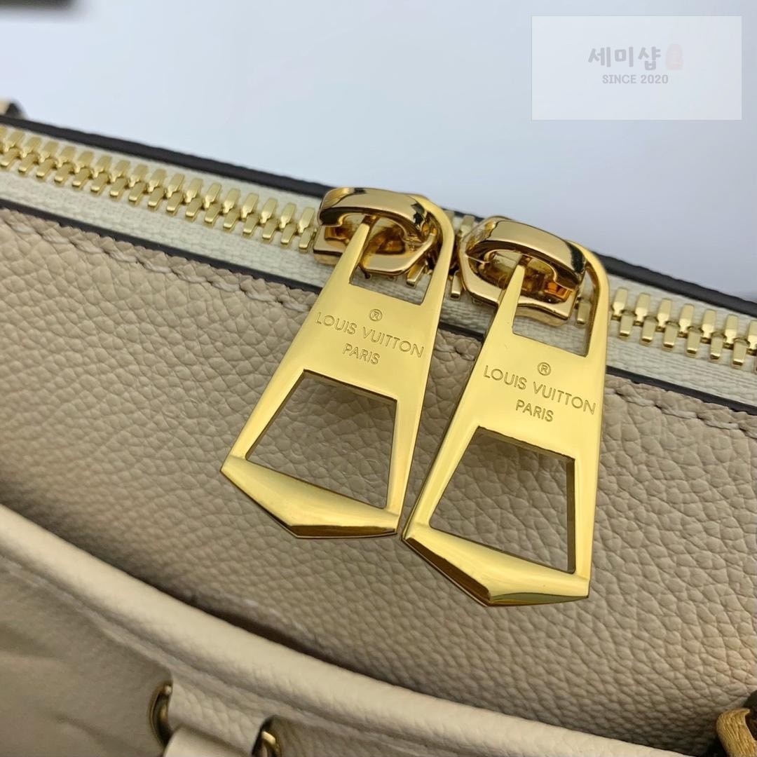 Louis Vuitton Louis Vuitton Trianon Bag 37번 이미지