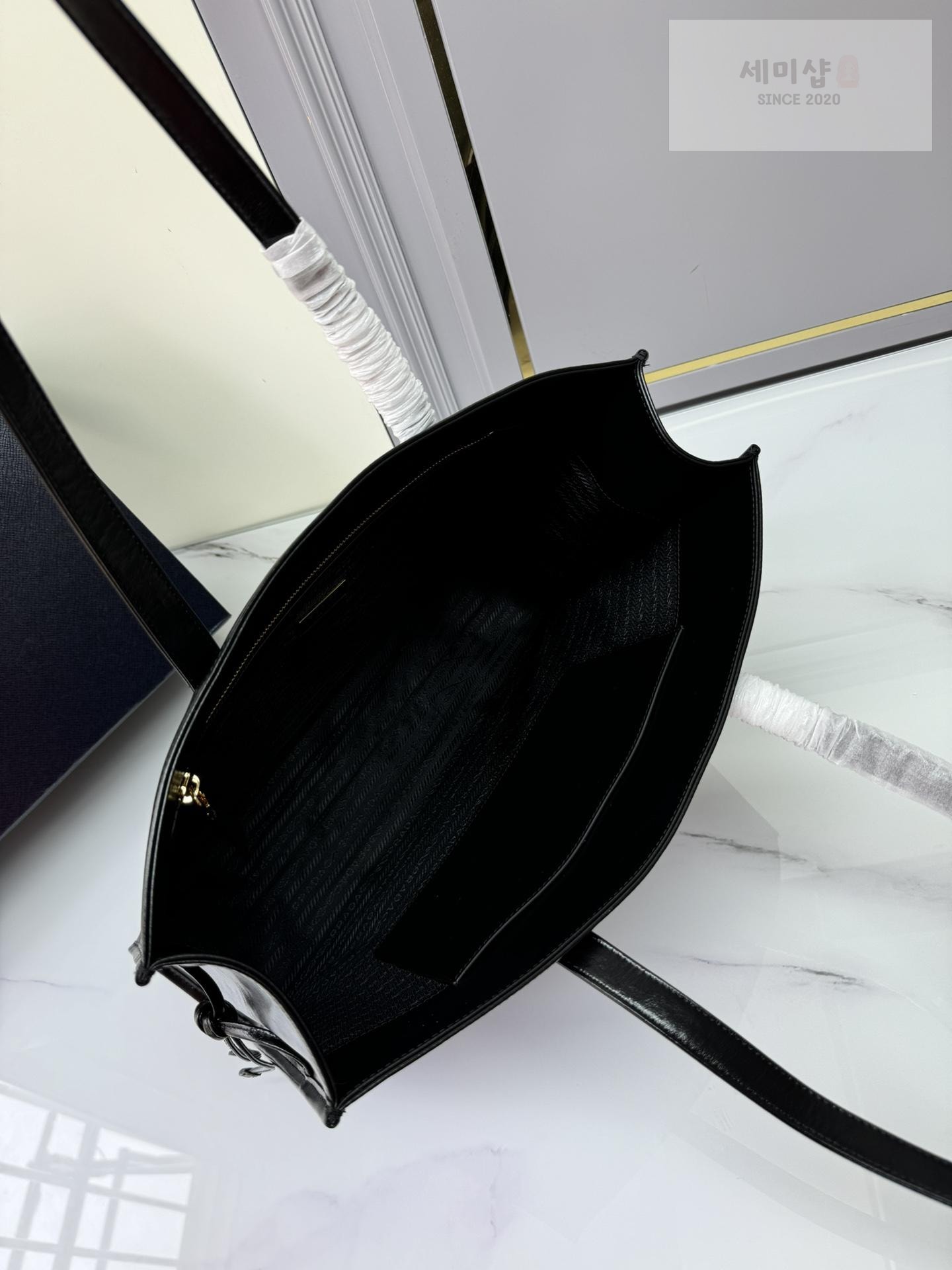 P R A D A Prada Antique Nappa Leather Tote Bag 6번 이미지