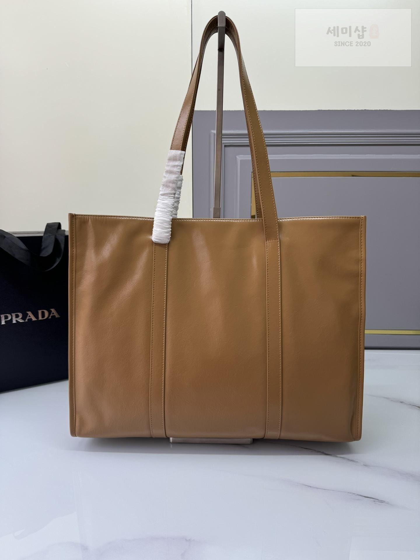 P R A D A Prada Antique Nappa Leather Tote Bag 9번 이미지