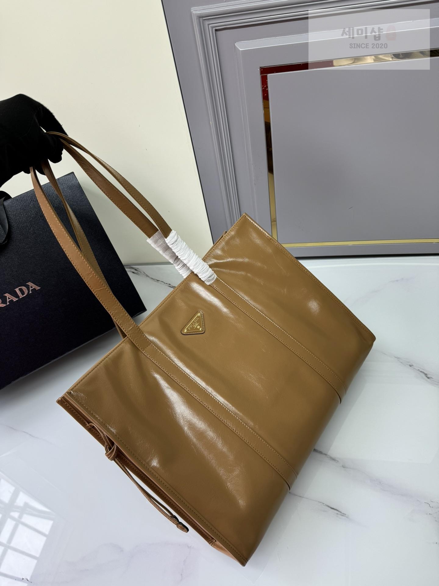 P R A D A Prada Antique Nappa Leather Tote Bag 10번 이미지