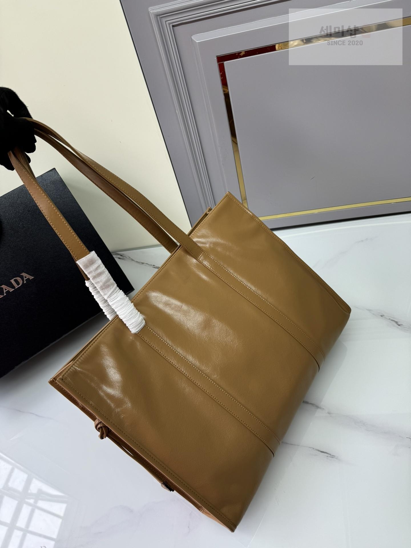 P R A D A Prada Antique Nappa Leather Tote Bag 11번 이미지