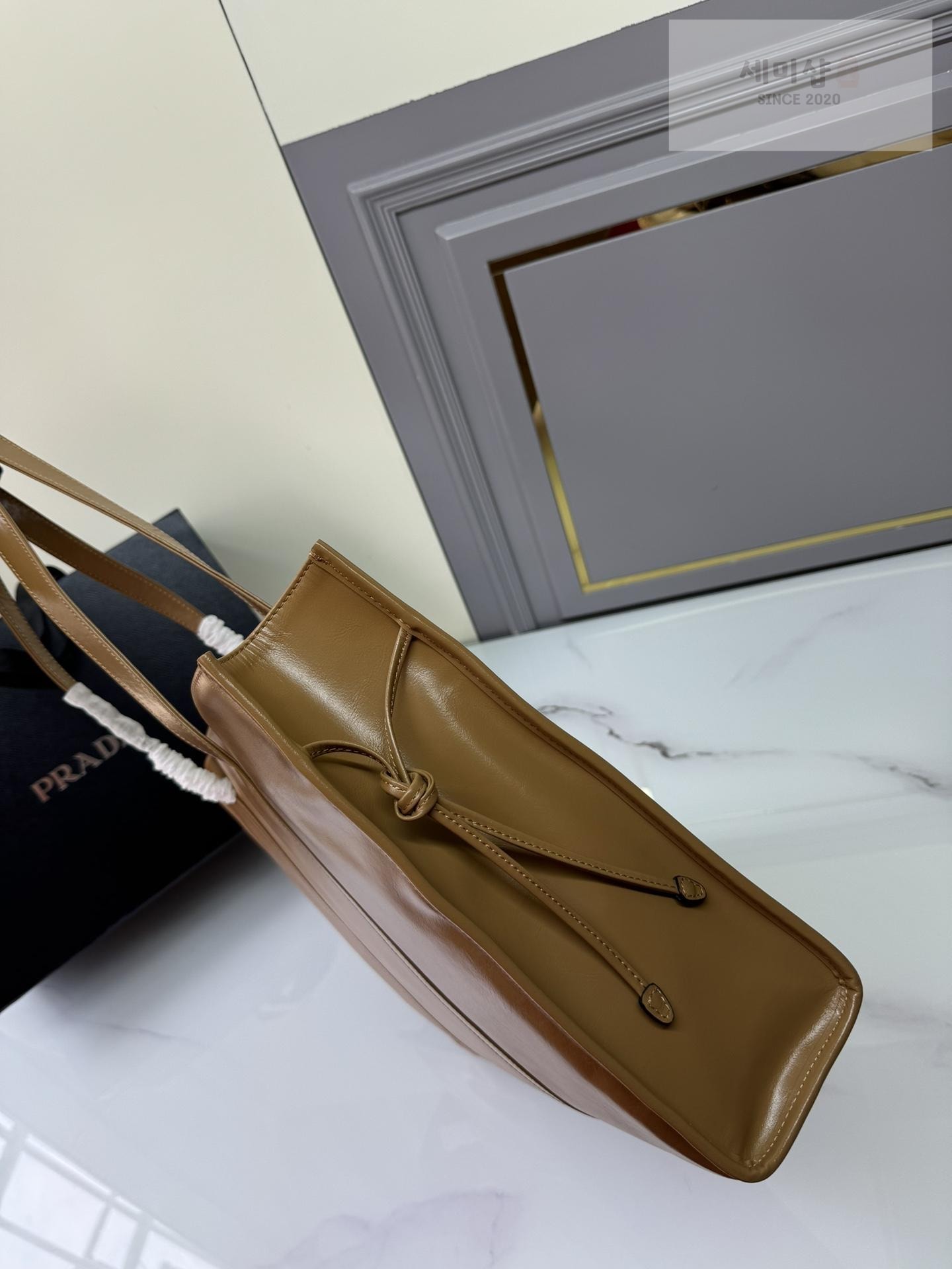 P R A D A Prada Antique Nappa Leather Tote Bag 12번 이미지