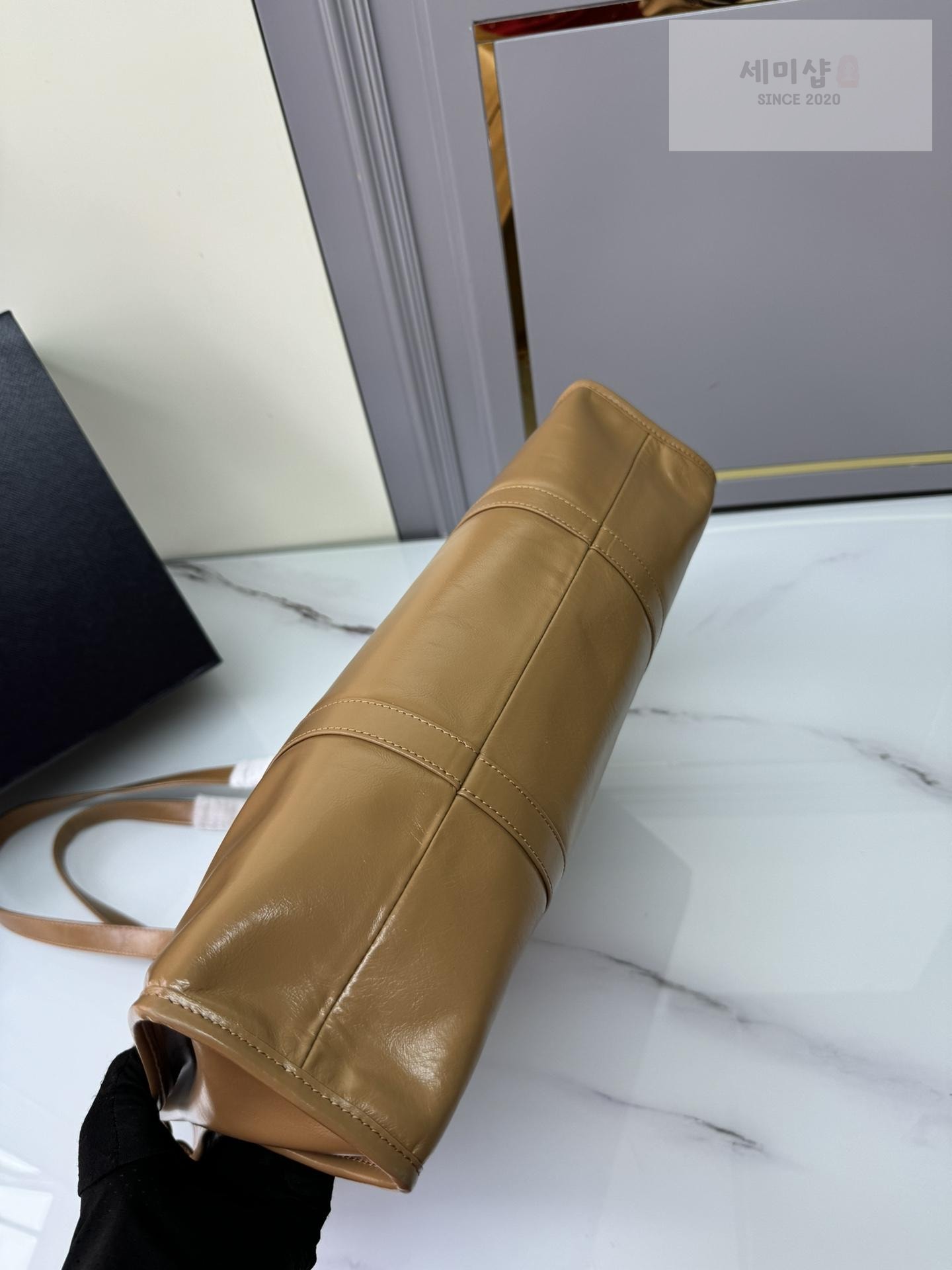 P R A D A Prada Antique Nappa Leather Tote Bag 13번 이미지