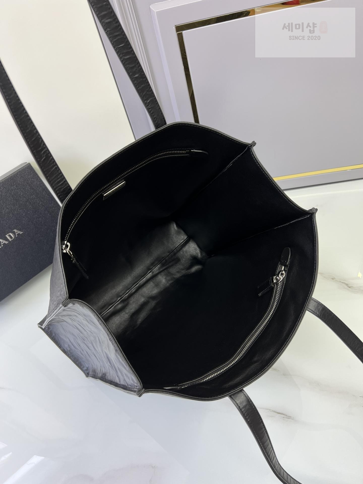 P R A D A Prada Antique Nappa Leather Tote Bag 18번 이미지