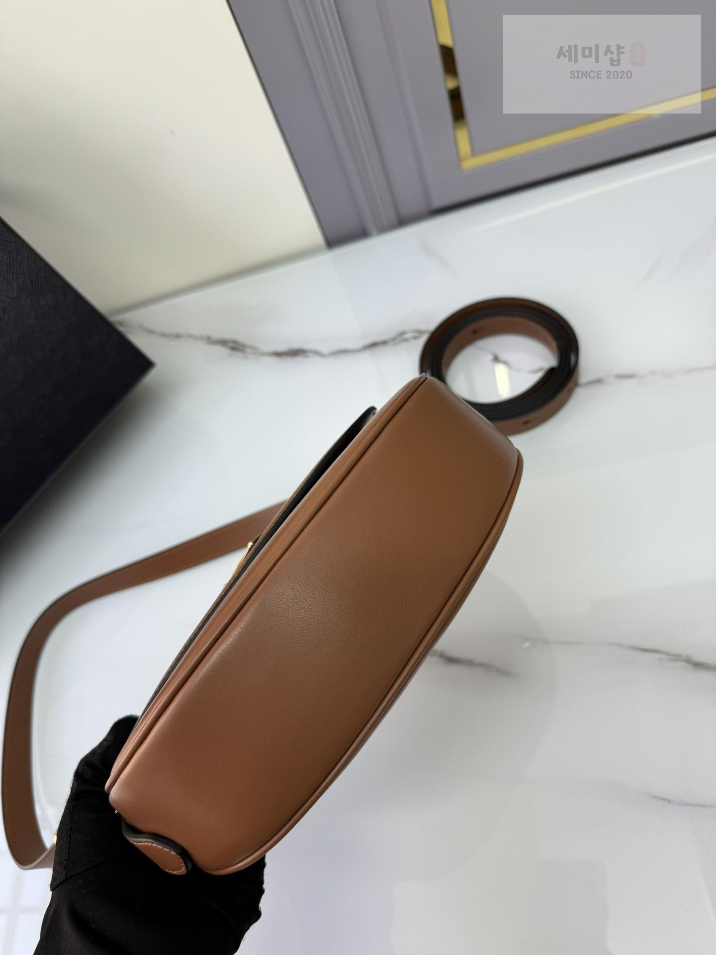 P R A D A Prada Arque Leather Shoulder Flap Bag 2번 이미지