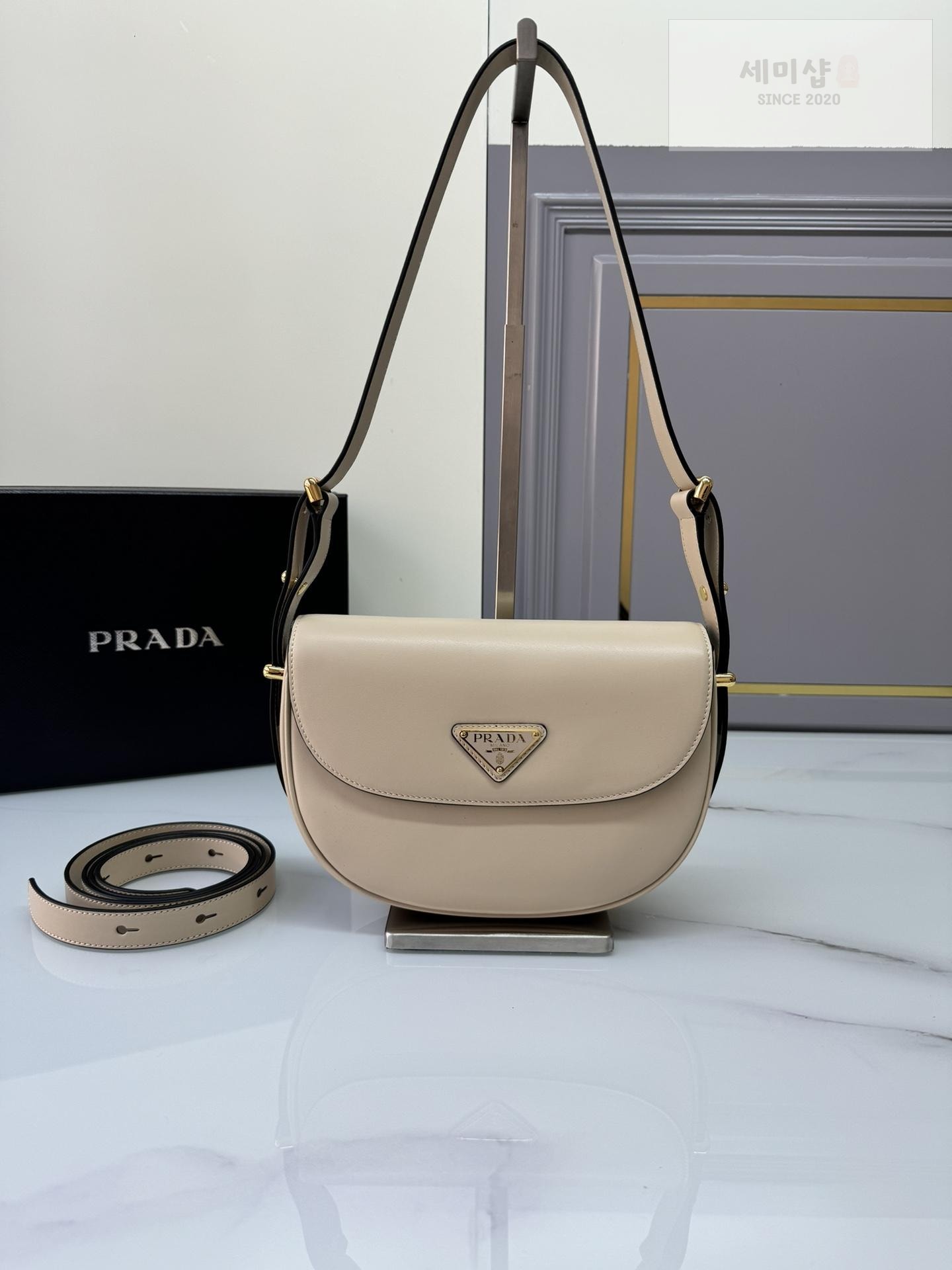 P R A D A Prada Arque Leather Shoulder Flap Bag 6번 이미지