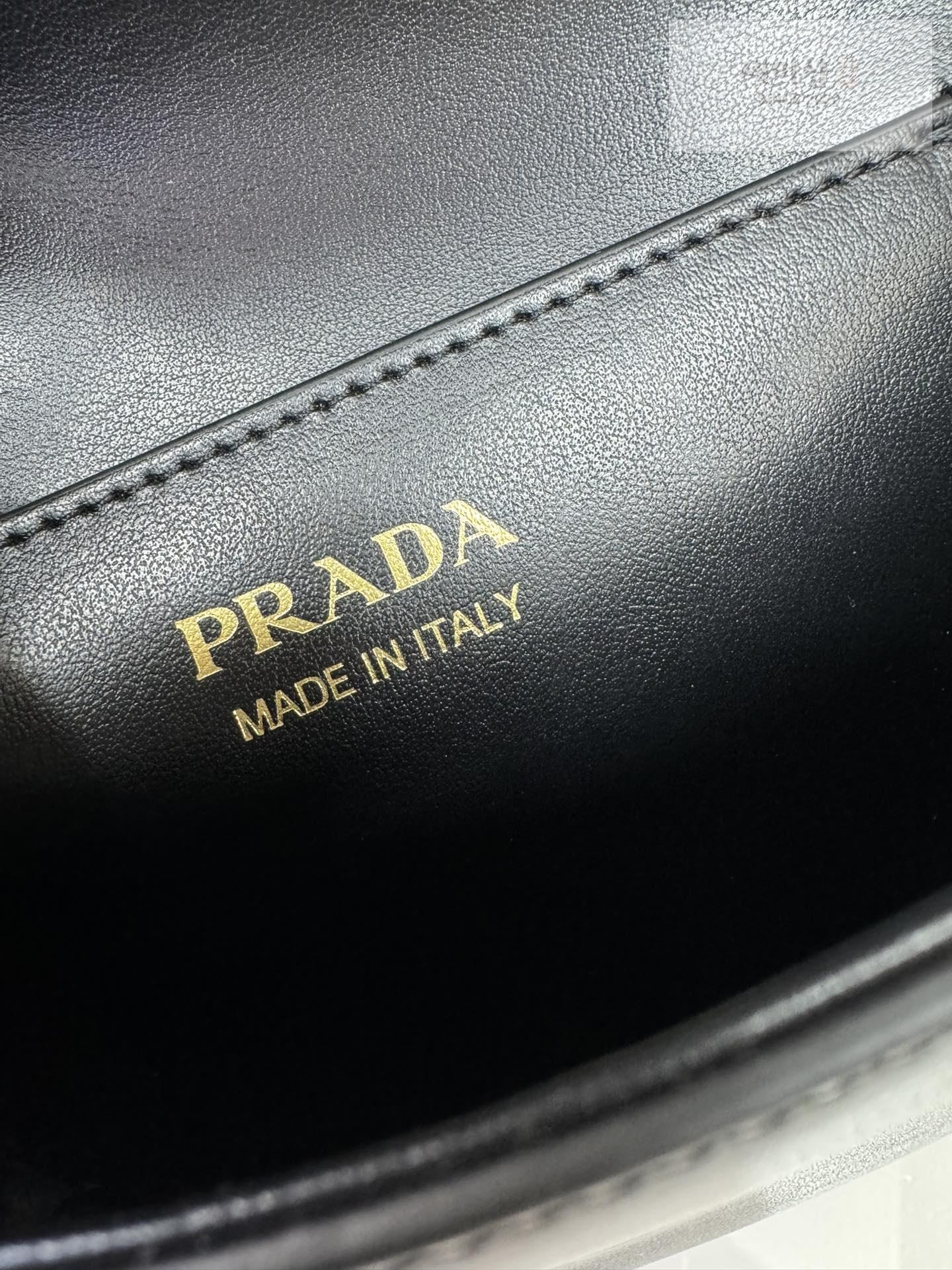 P R A D A Prada Arque Leather Shoulder Flap Bag 21번 이미지