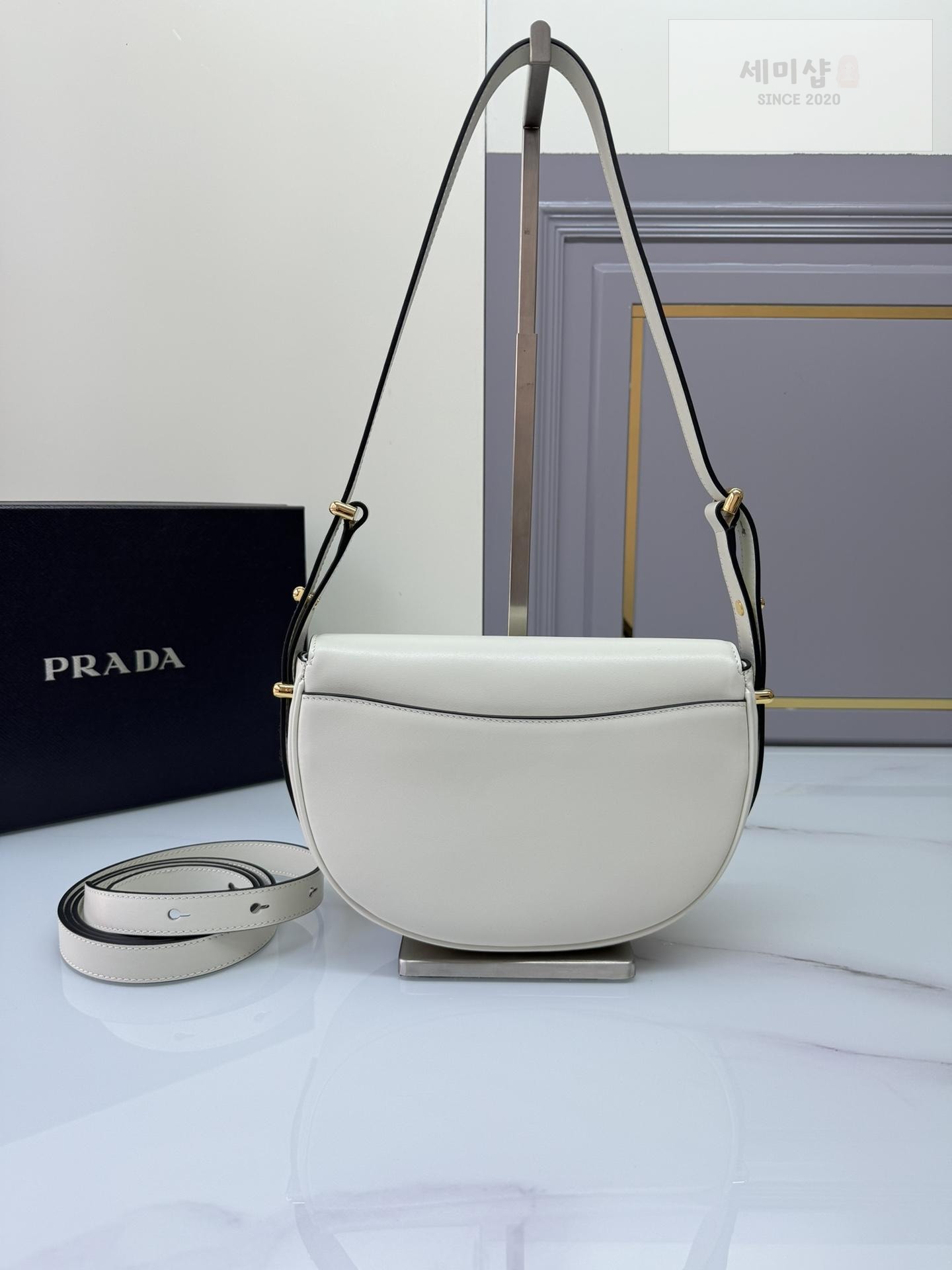 P R A D A Prada Arque Leather Shoulder Flap Bag 22번 이미지