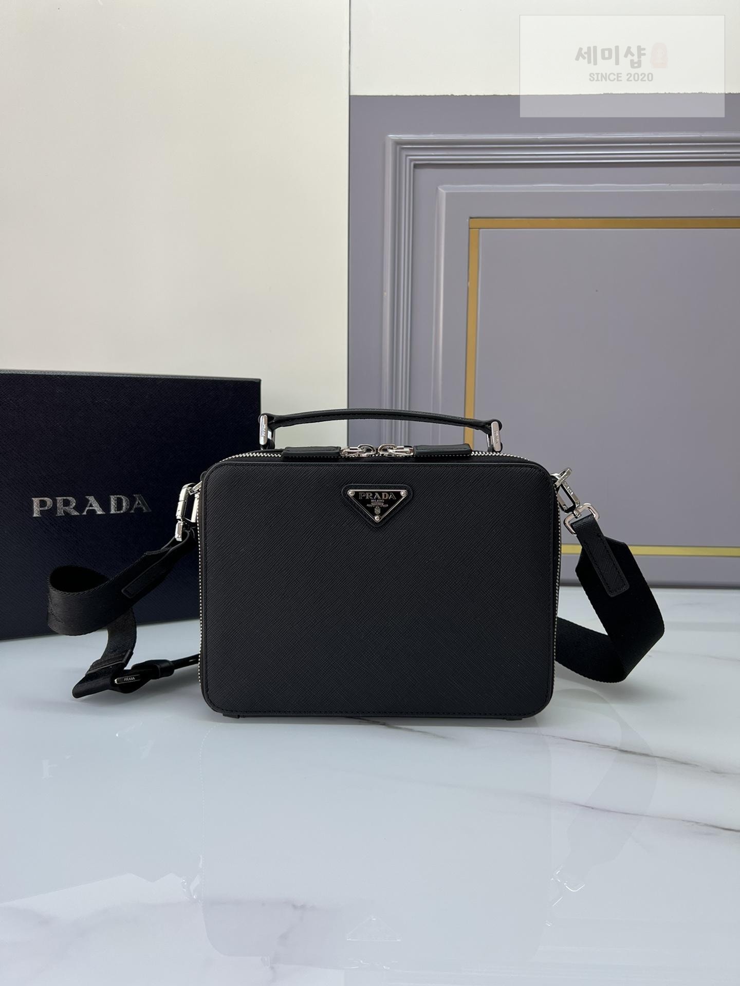 P R A D A Prada Brique Crossbody Bag 7번 이미지