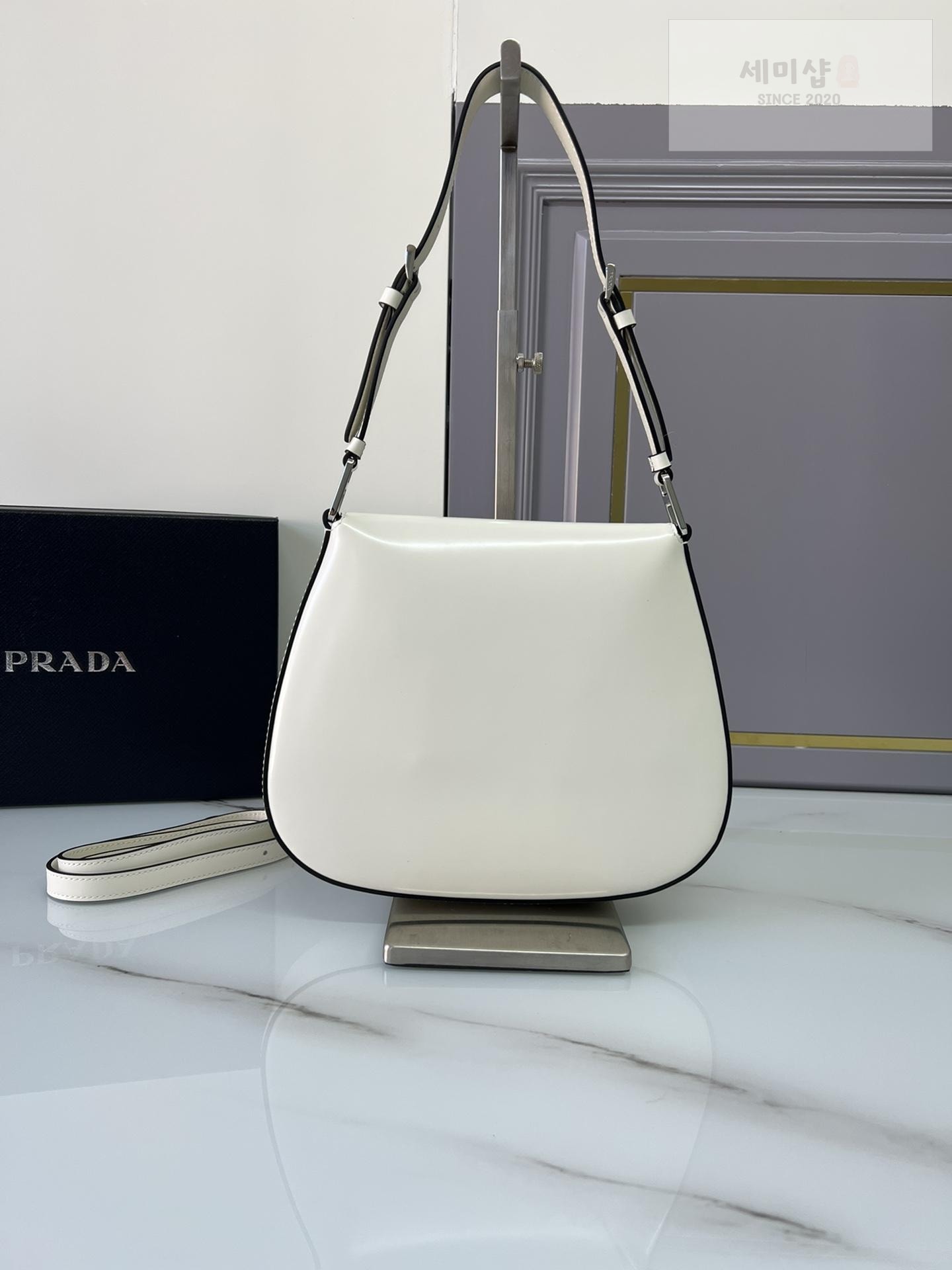 P R A D A Prada Brushed Cleo Flap Bag 1번 이미지