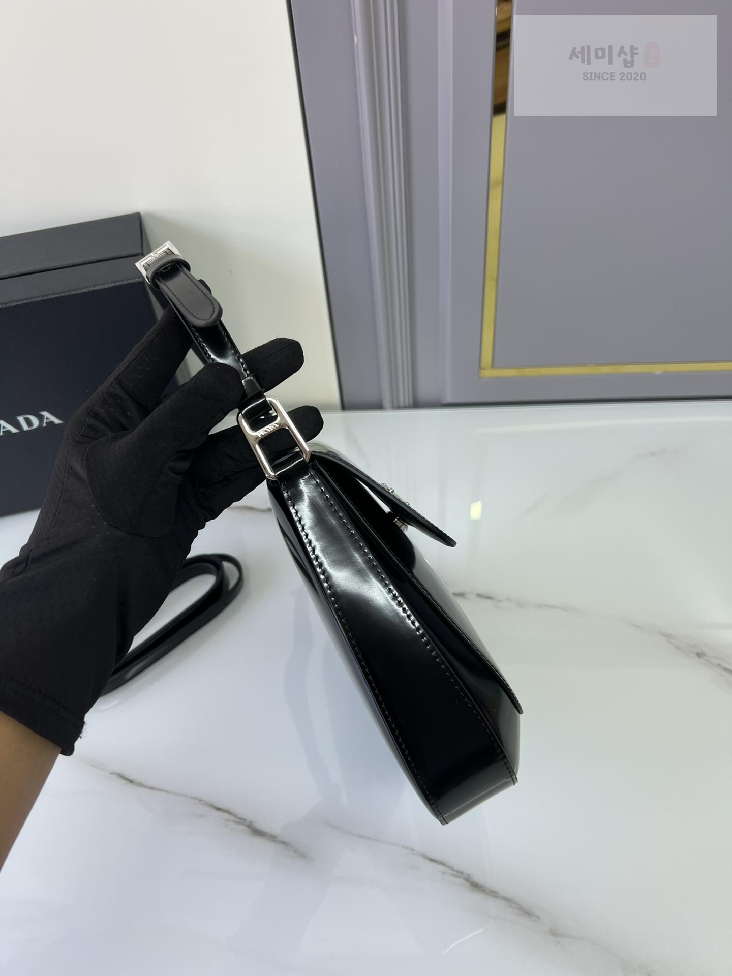 P R A D A Prada Brushed Cleo Flap Bag 9번 이미지