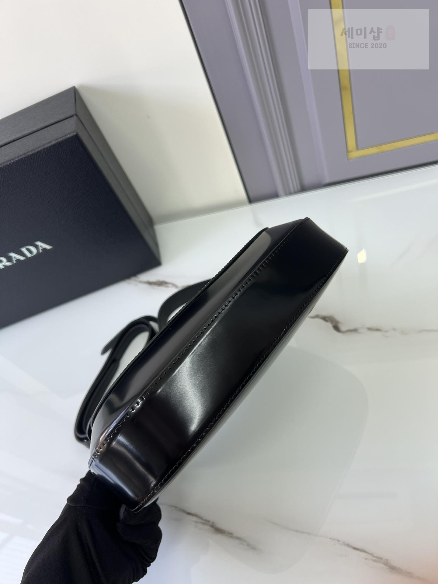 P R A D A Prada Brushed Cleo Flap Bag 10번 이미지