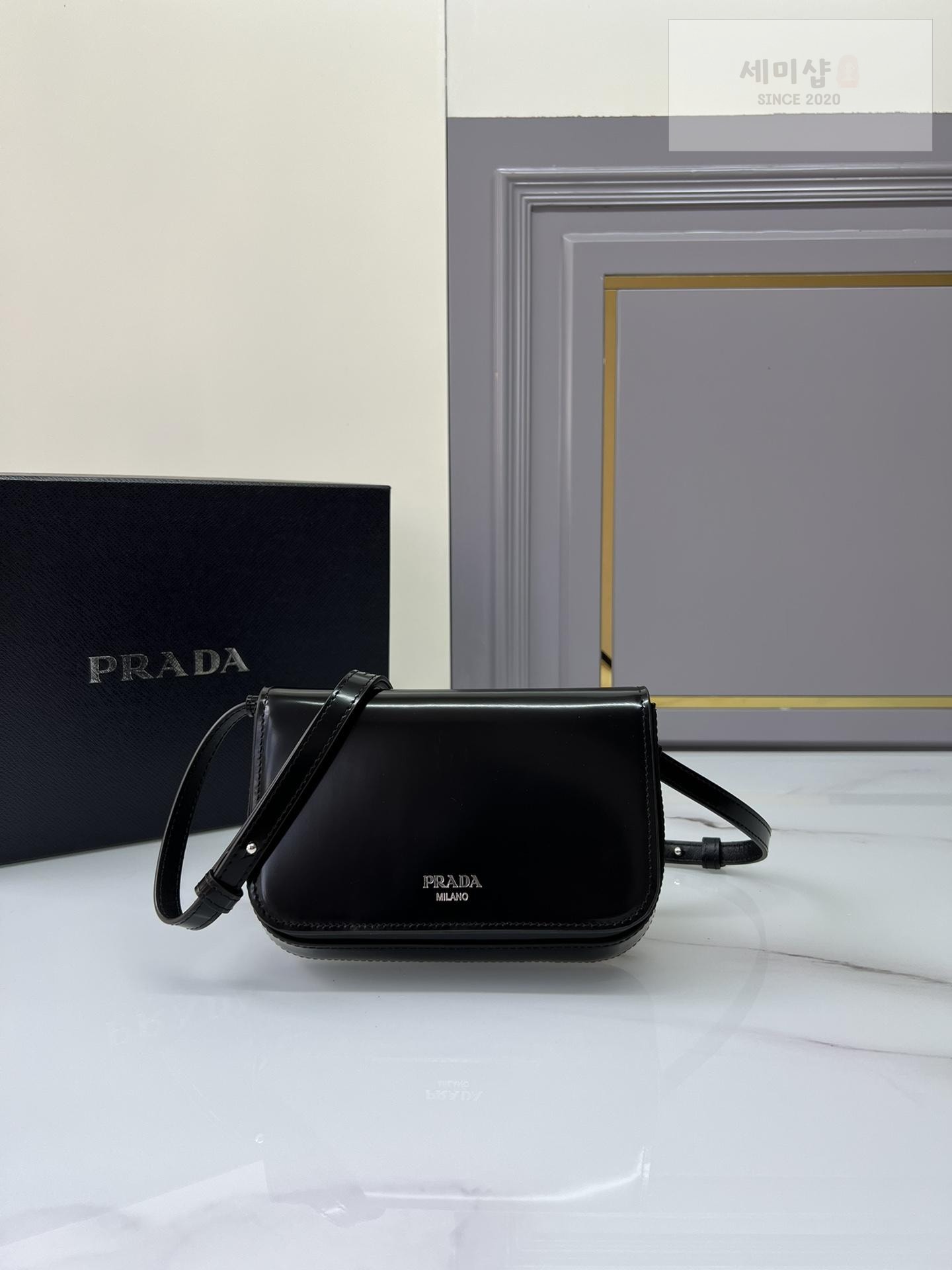 P R A D A Prada Brushed Leather Mini Bag 5번 이미지