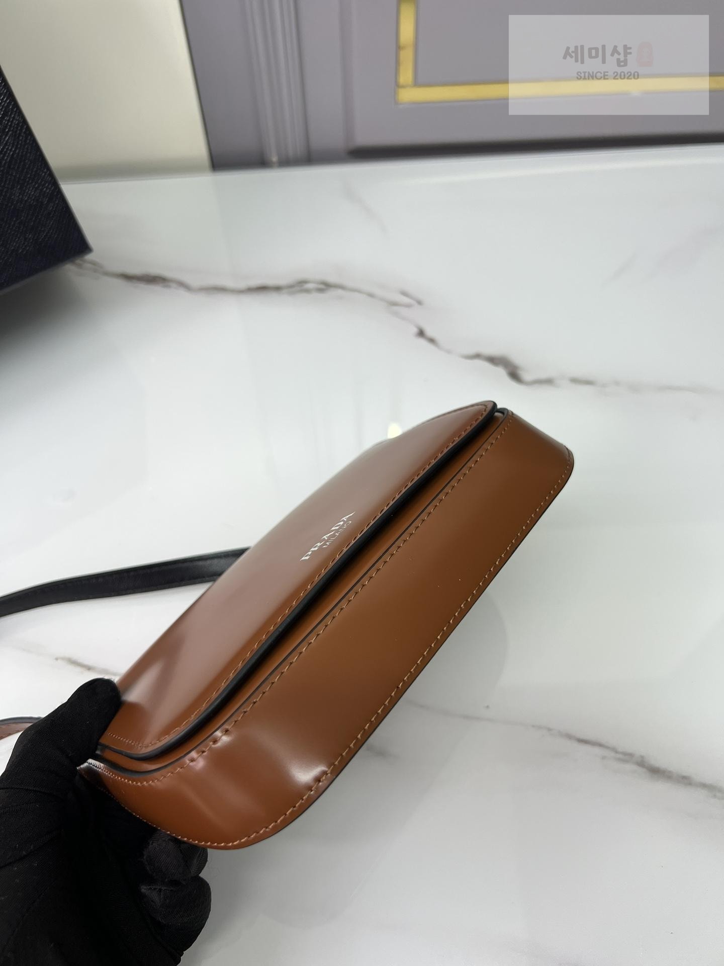 P R A D A Prada Brushed Leather Mini Bag 16번 이미지