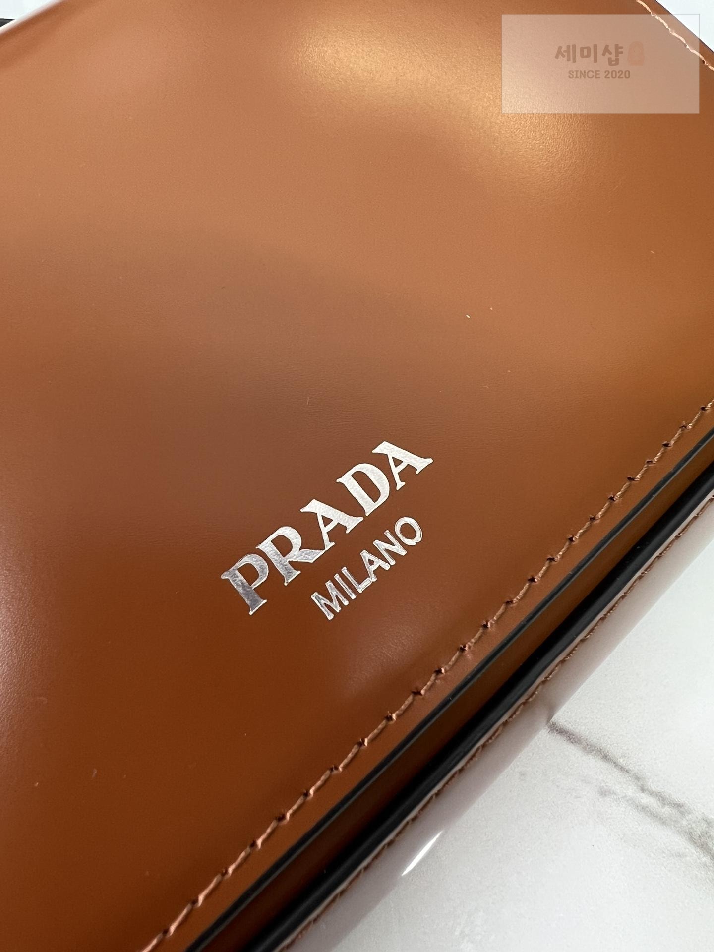 P R A D A Prada Brushed Leather Mini Bag 17번 이미지