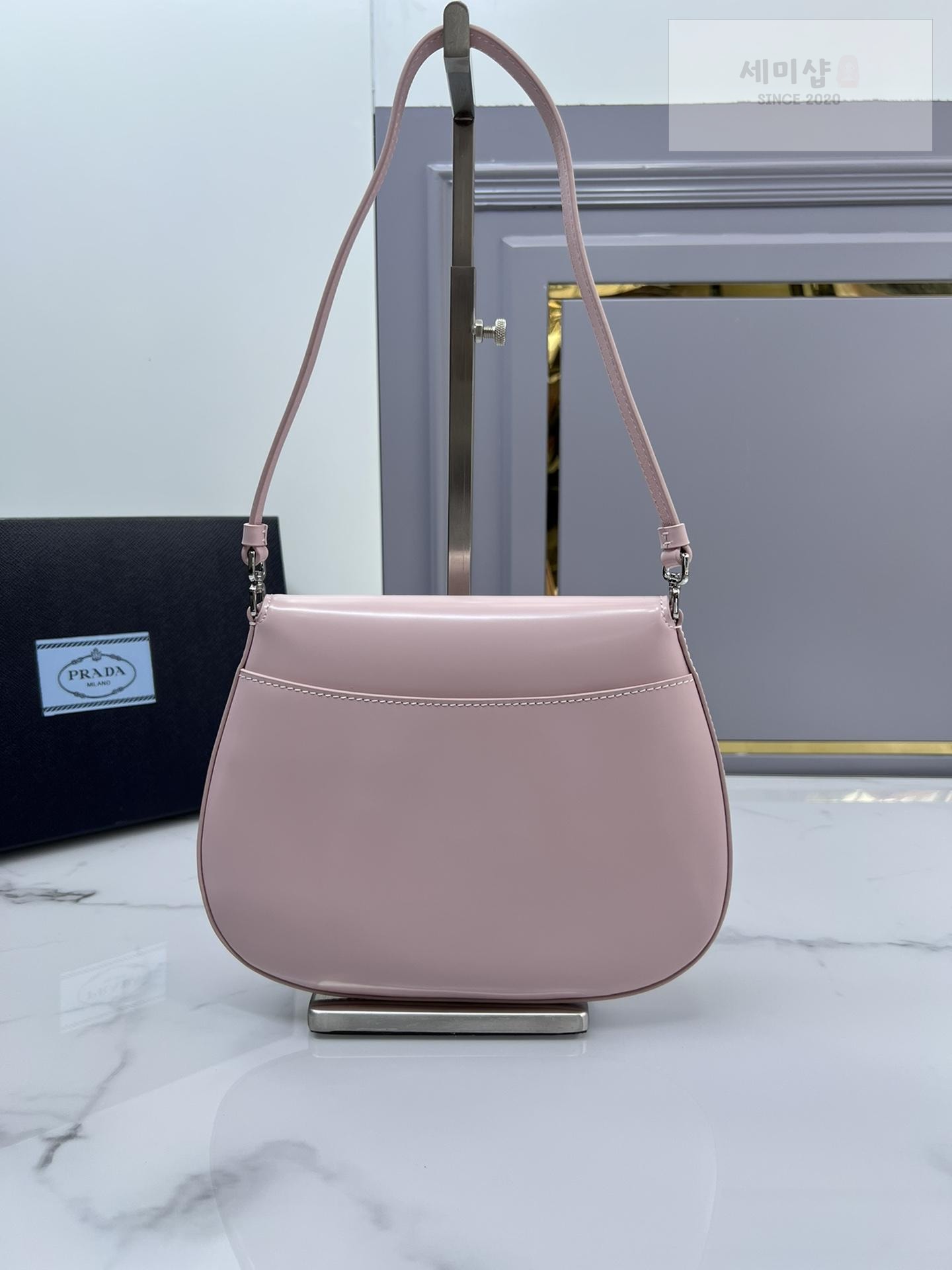P R A D A Prada Cleo Brushed Leather Flap Shoulder Bag 8번 이미지