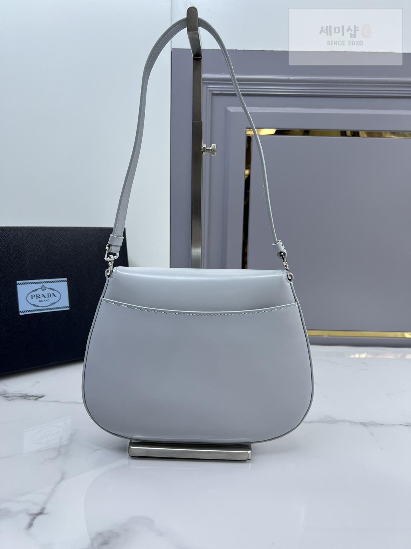 P R A D A Prada Cleo Brushed Leather Flap Shoulder Bag 14번 이미지