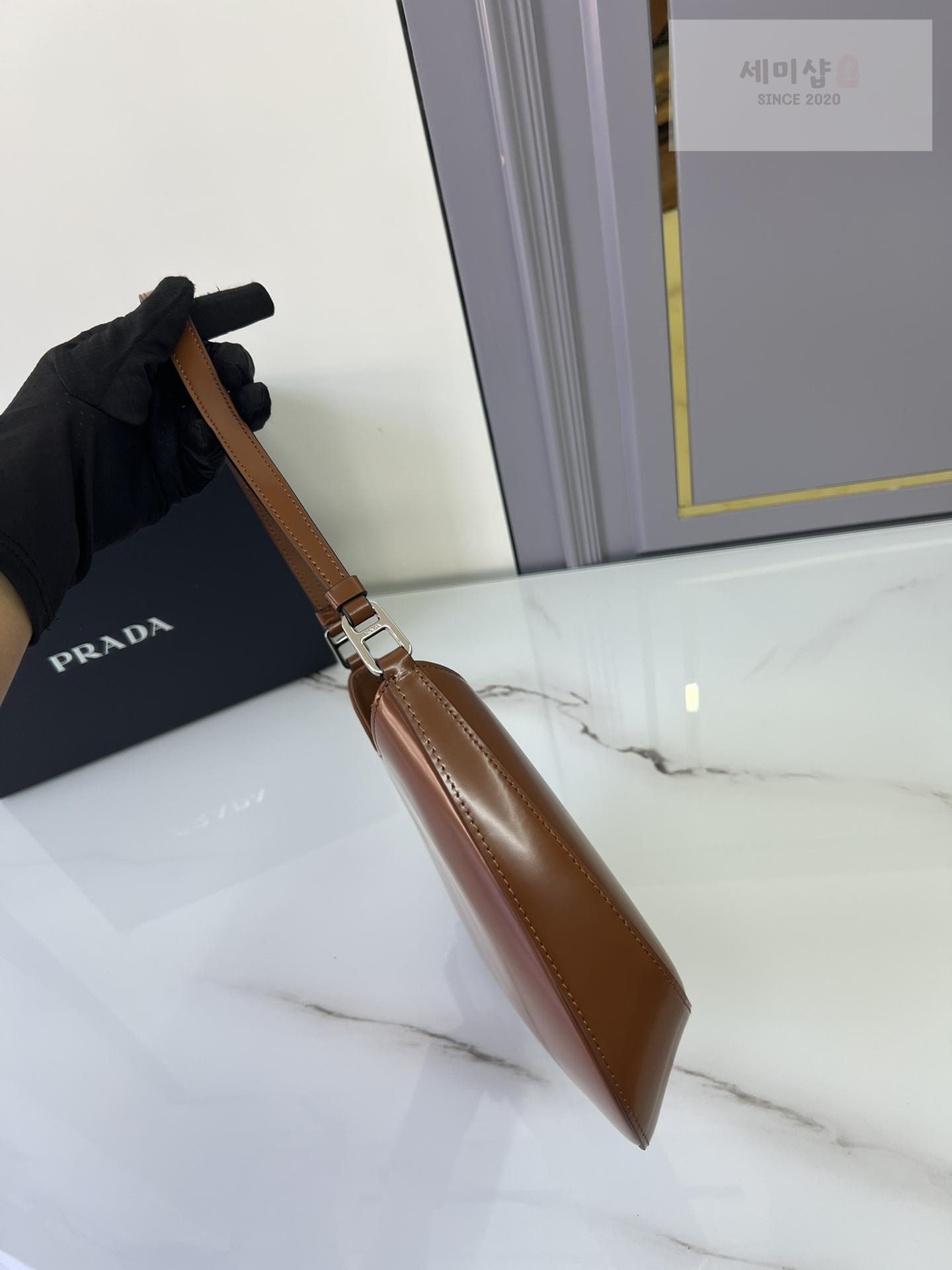 P R A D A Prada Cleo Brushed Leather Shoulder Bag 20번 이미지