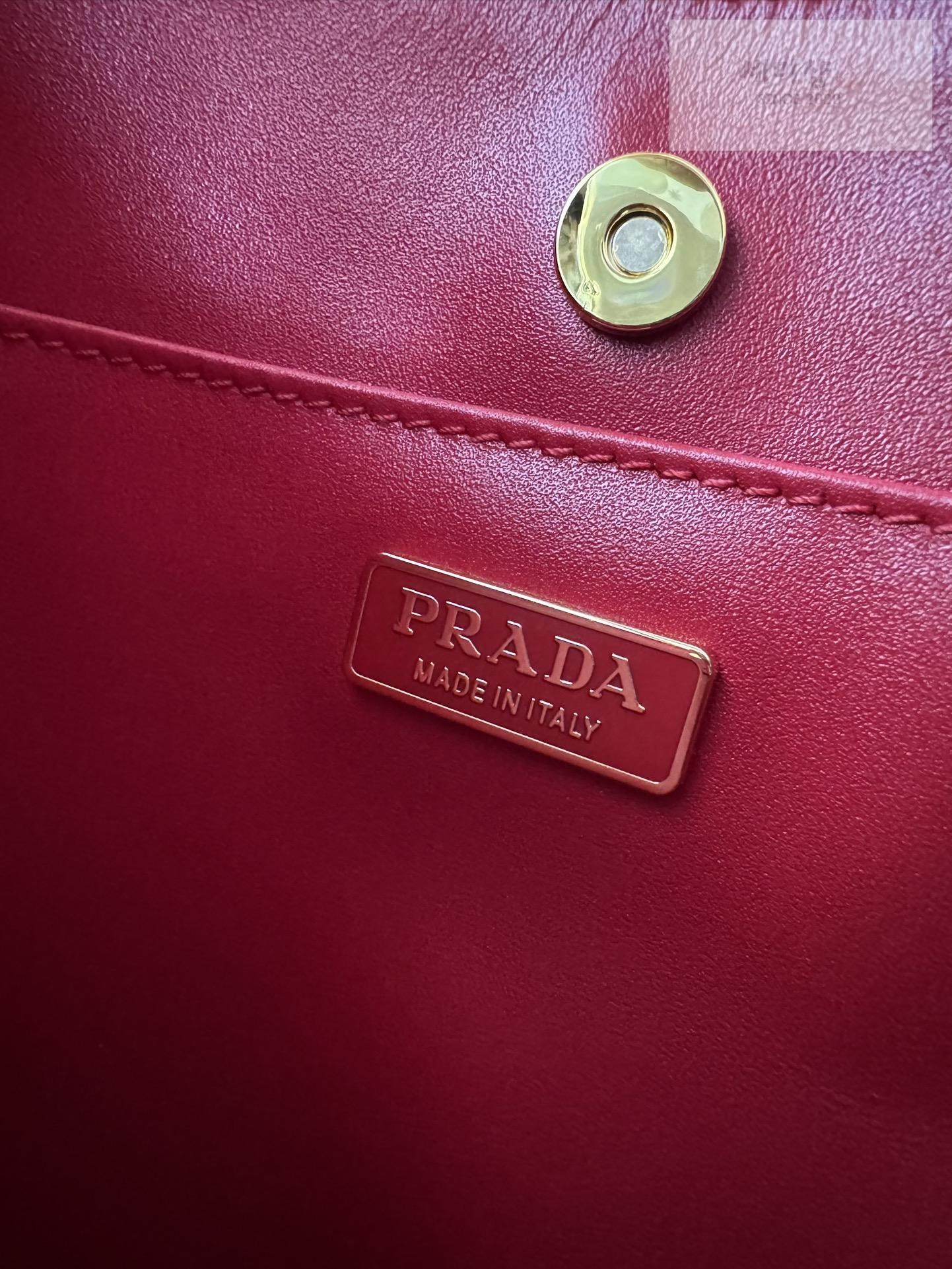 P R A D A Prada Cleo Patent Shoulder Bag 15번 이미지