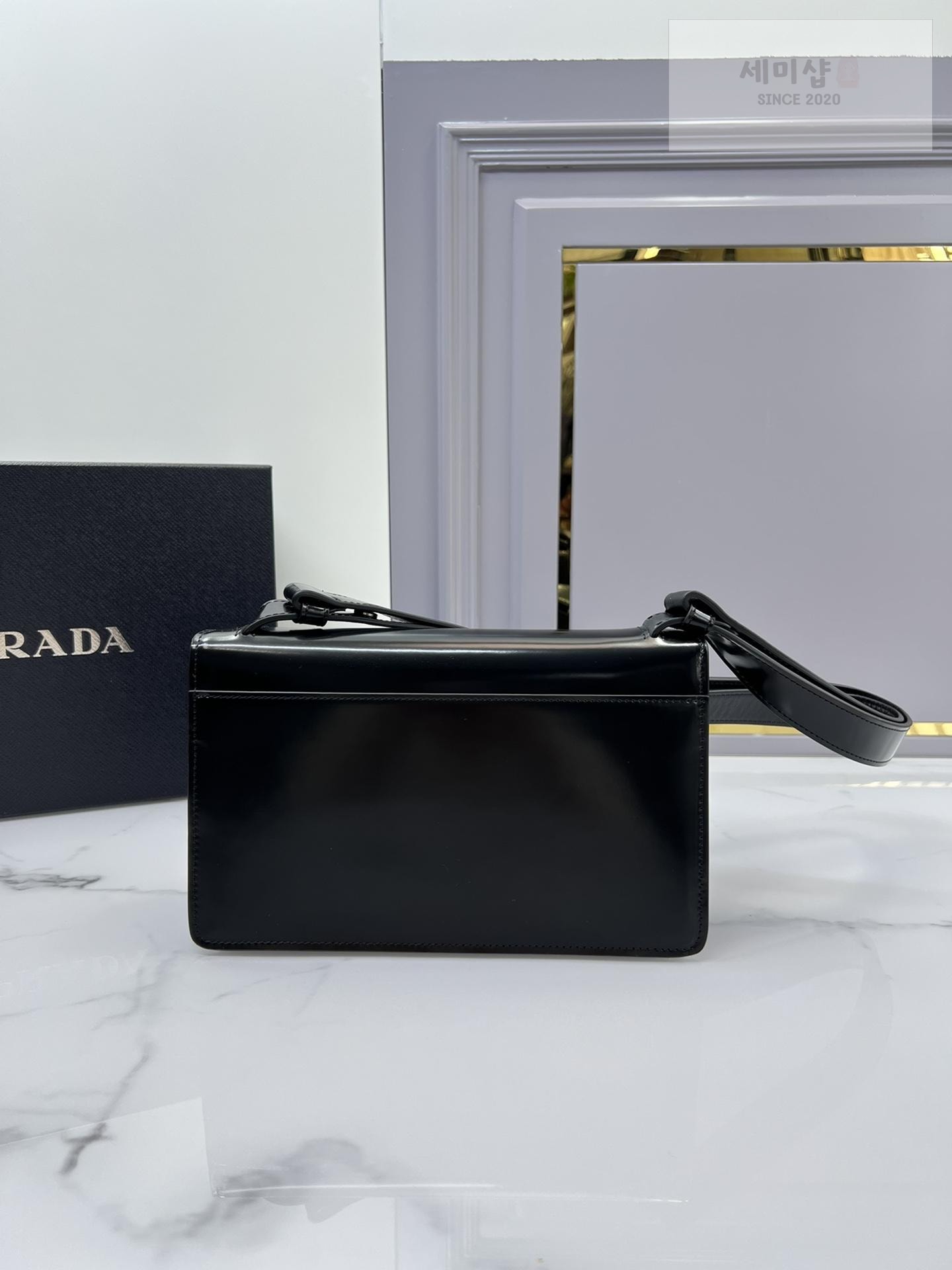 P R A D A Prada Emblem Brushed Leather Bag Bag 7번 이미지