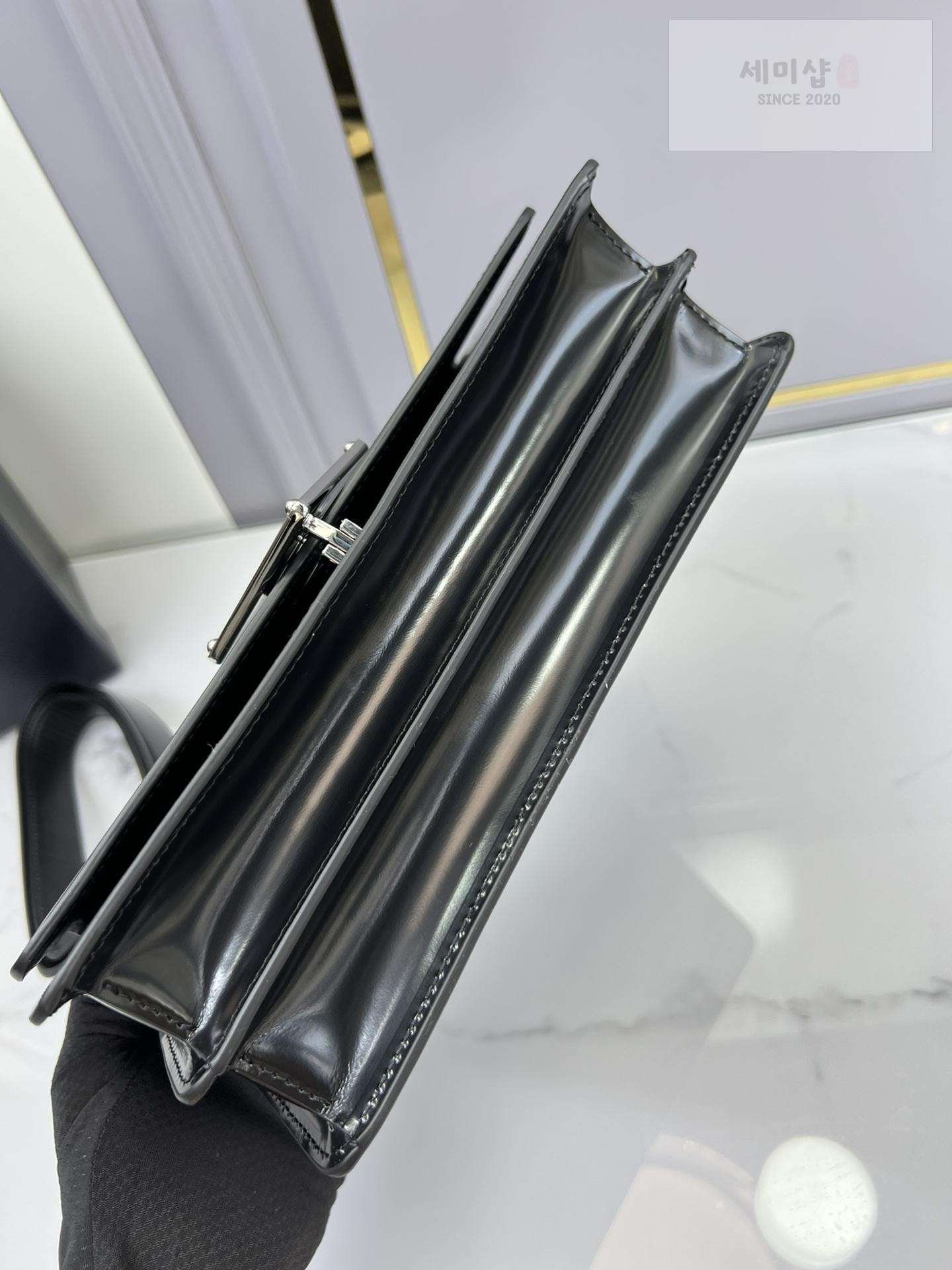 P R A D A Prada Emblem Brushed Leather Bag Bag 9번 이미지